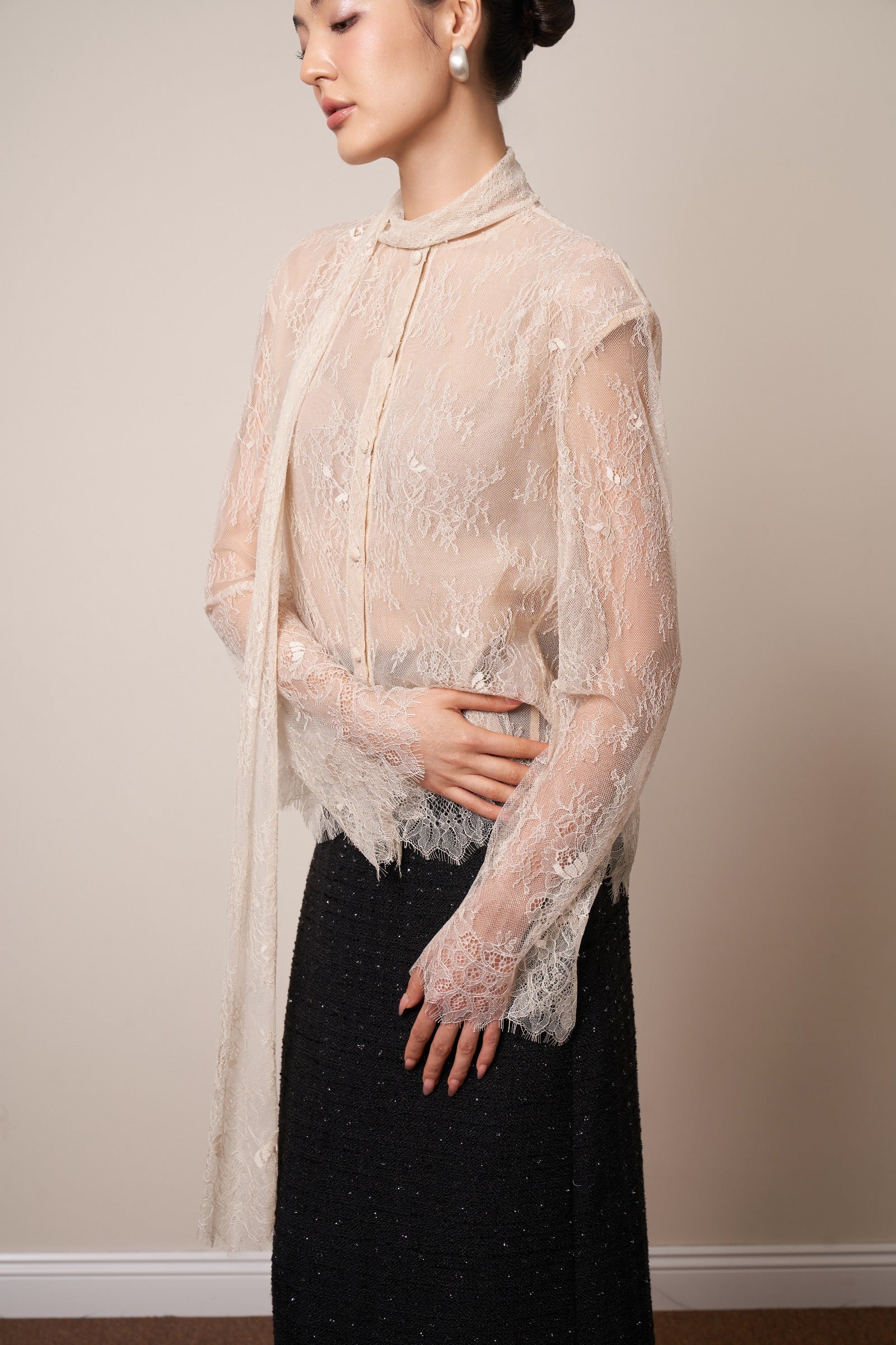 Mia Scarf Top