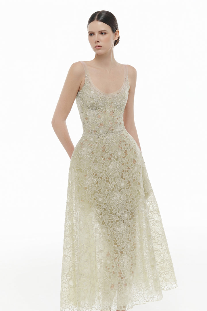 Coralie Scoop Applique Midi Dress - MEAN BLVD