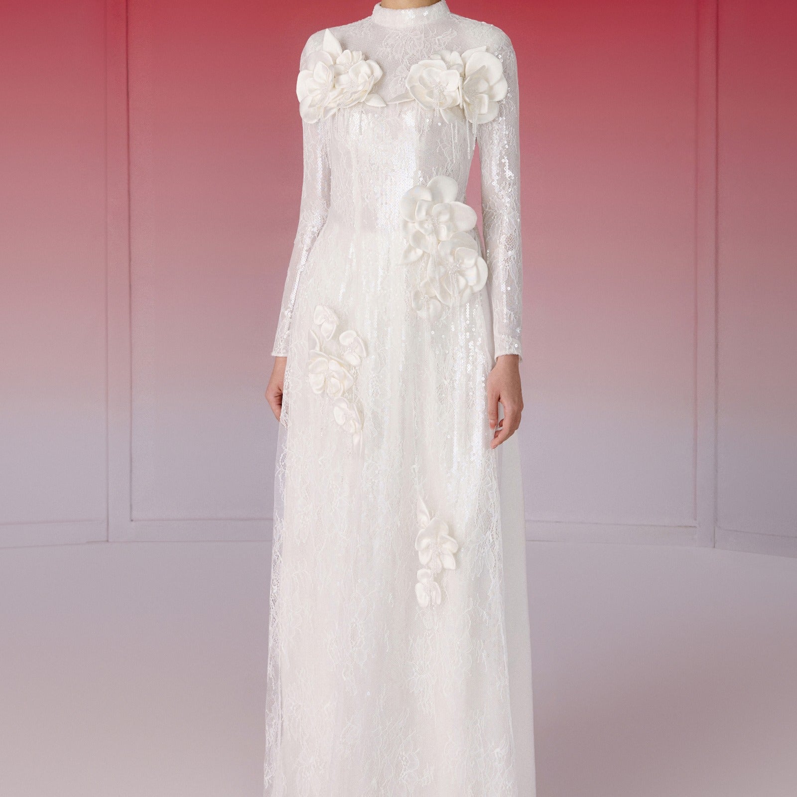 Bach Yen Applique Ao Dai Set