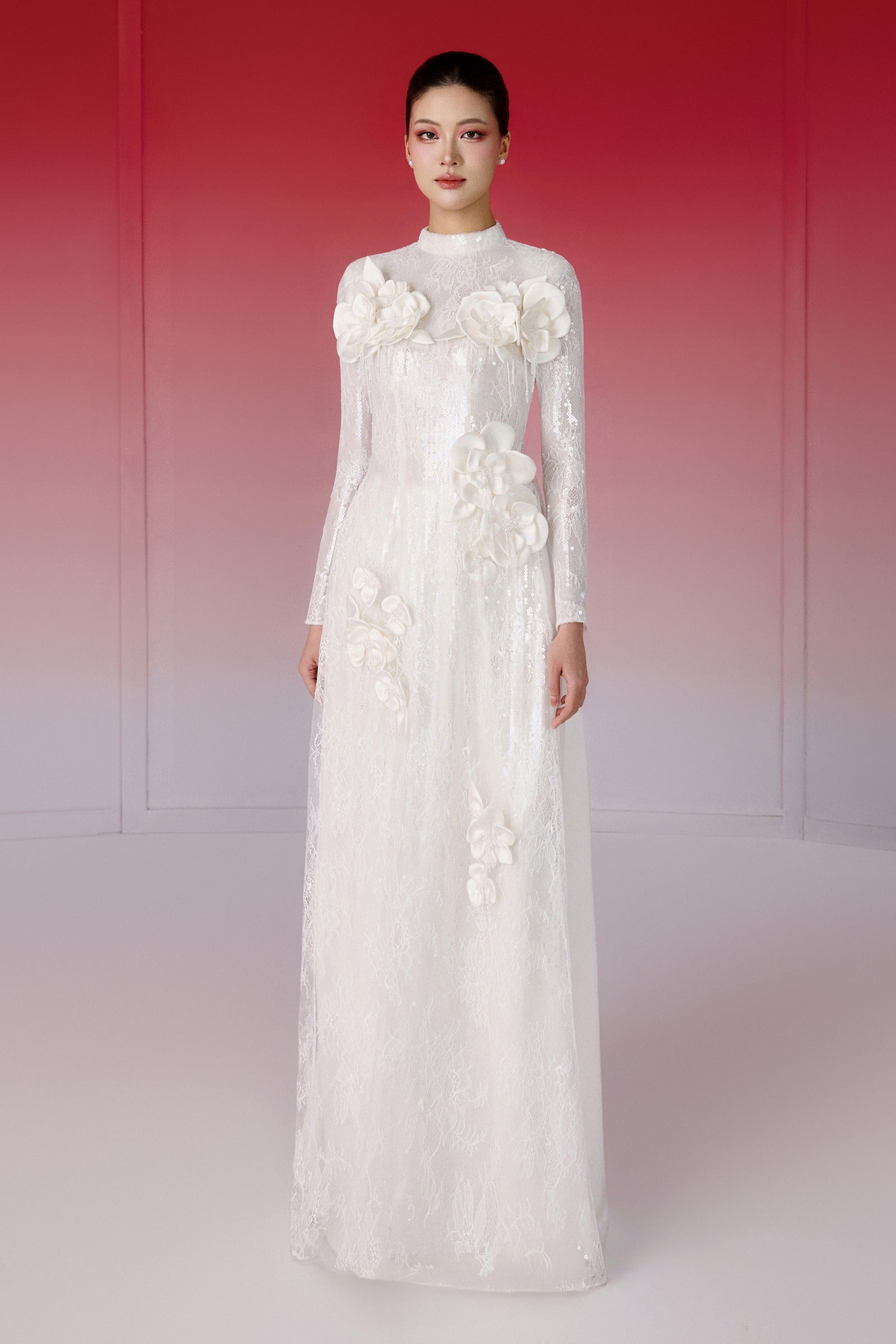 Bach Yen Applique Ao Dai Set