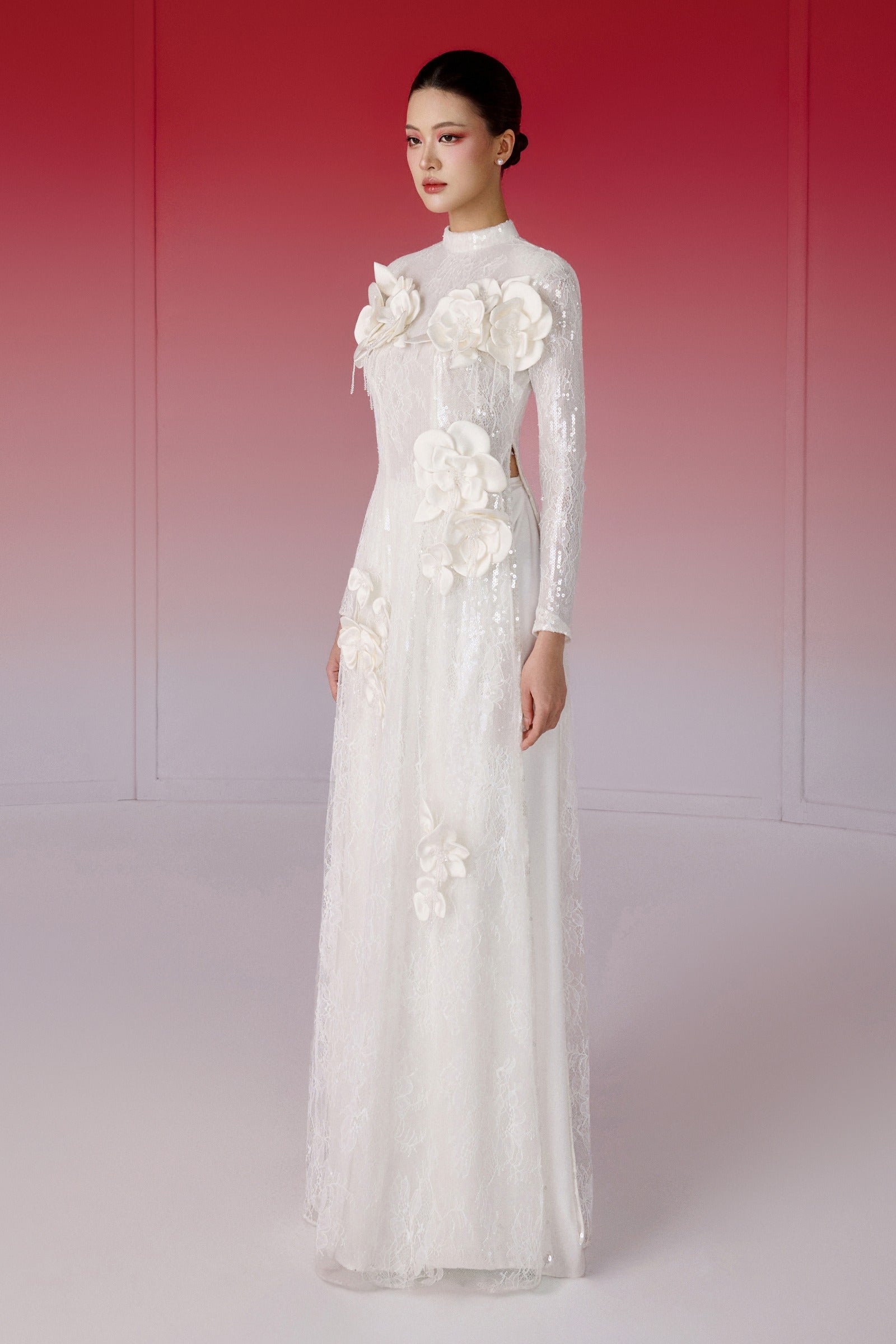 Bach Yen Applique Ao Dai Set