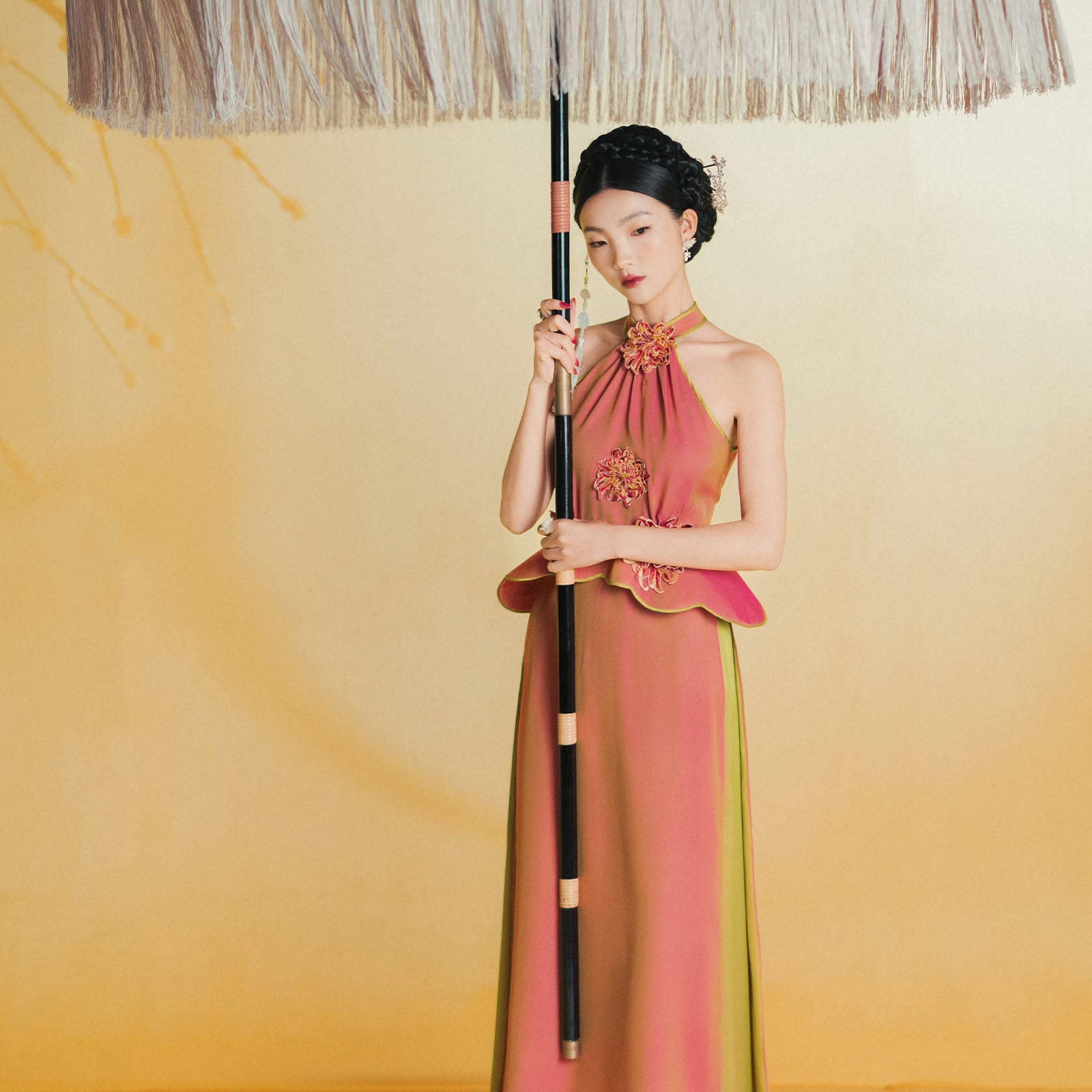 Cuc Khue Applique Ao Dai Set - MEAN BLVD