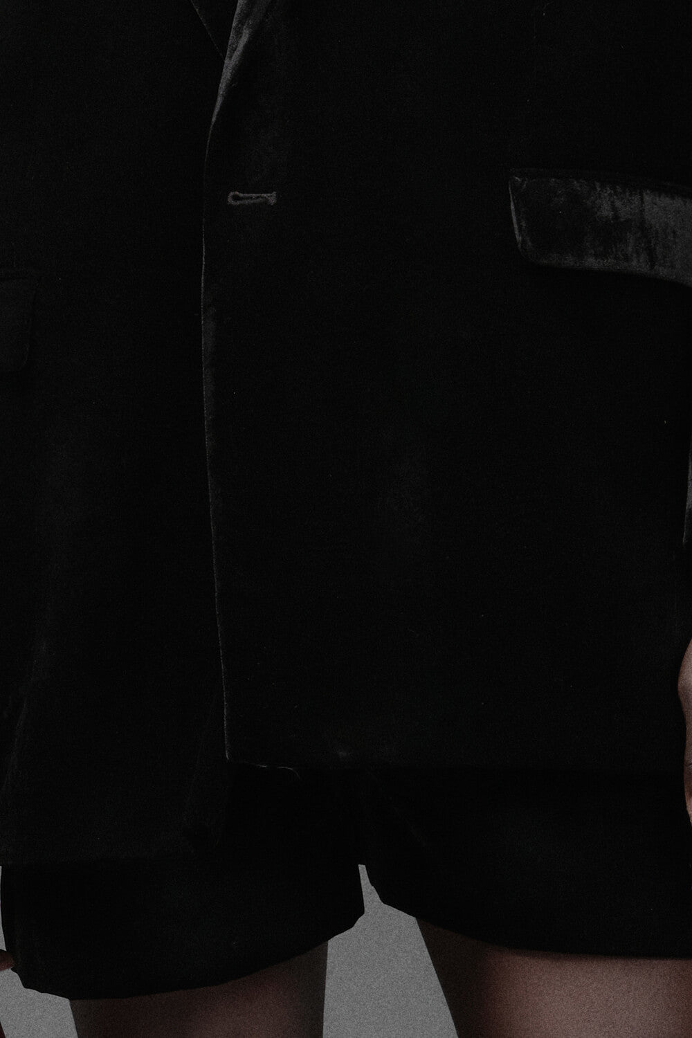 Anabas Straight Basic Velvet Mini Shorts