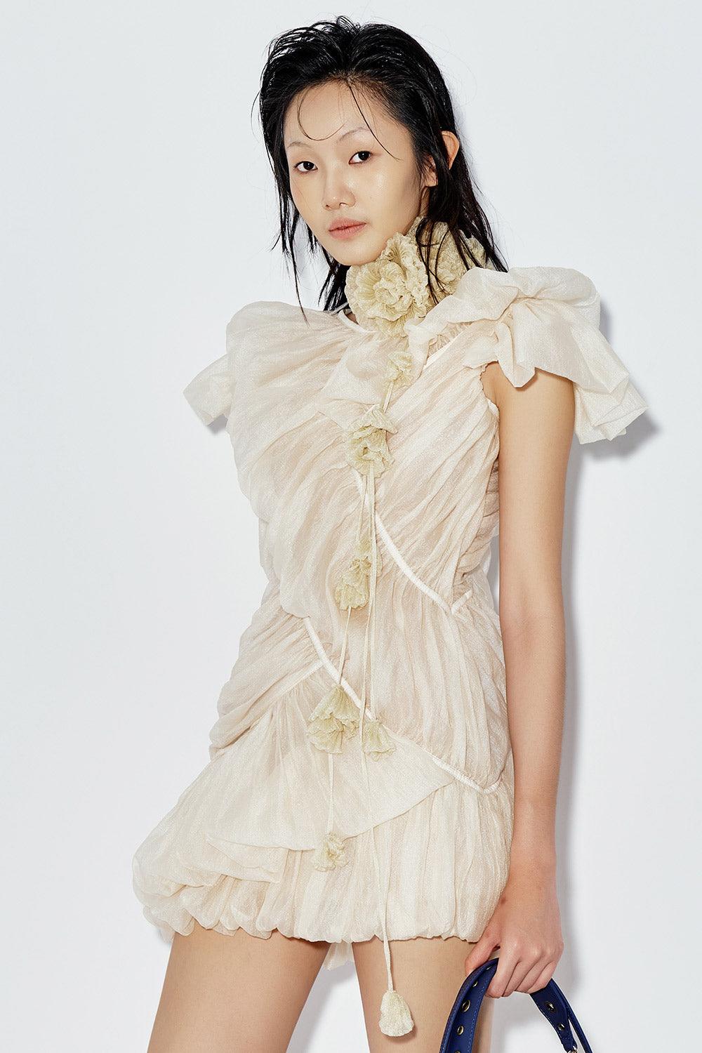 Lillian String Floral Brooch