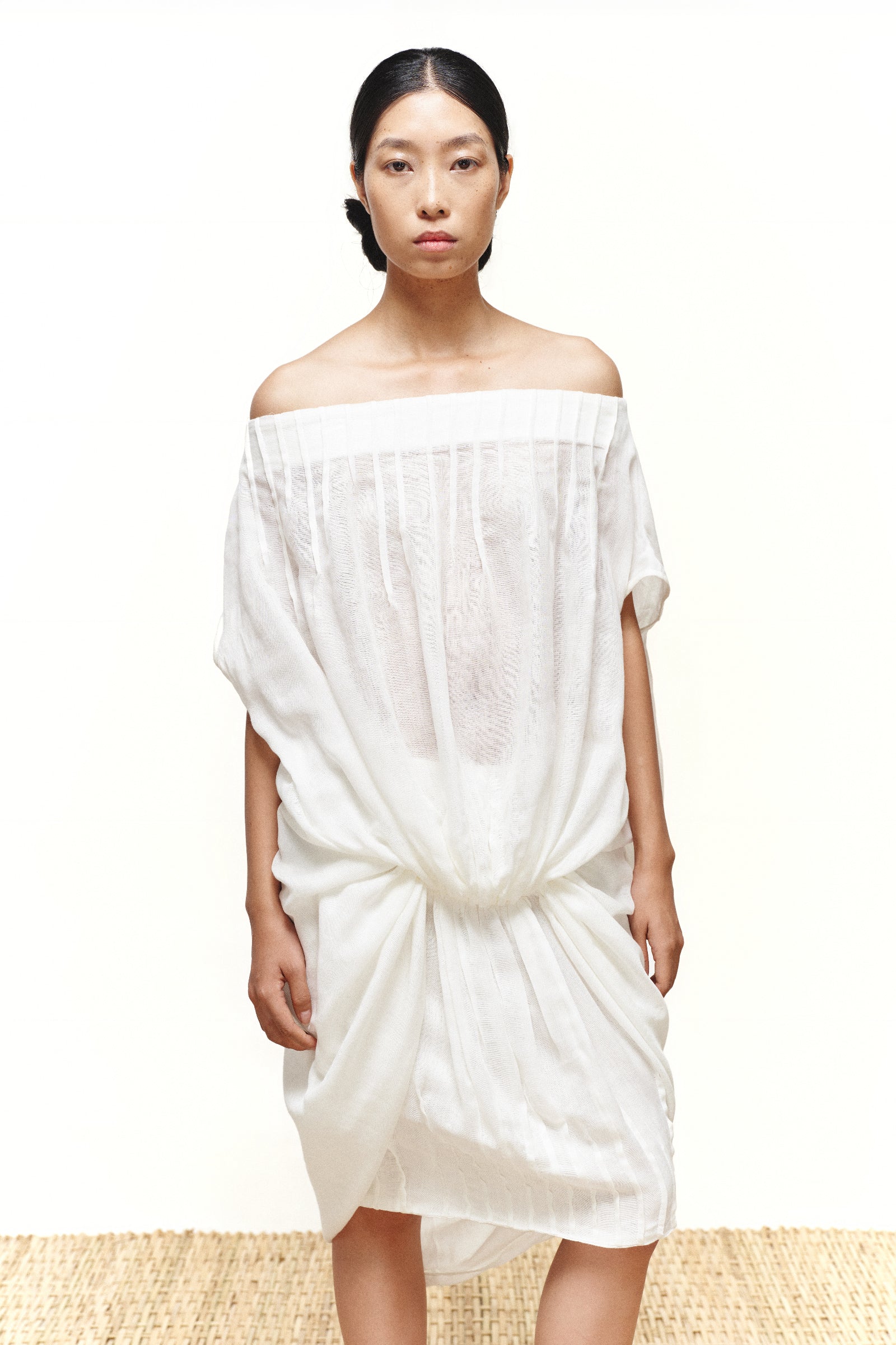 Aurelis Off-Shoulder Midi Dress
