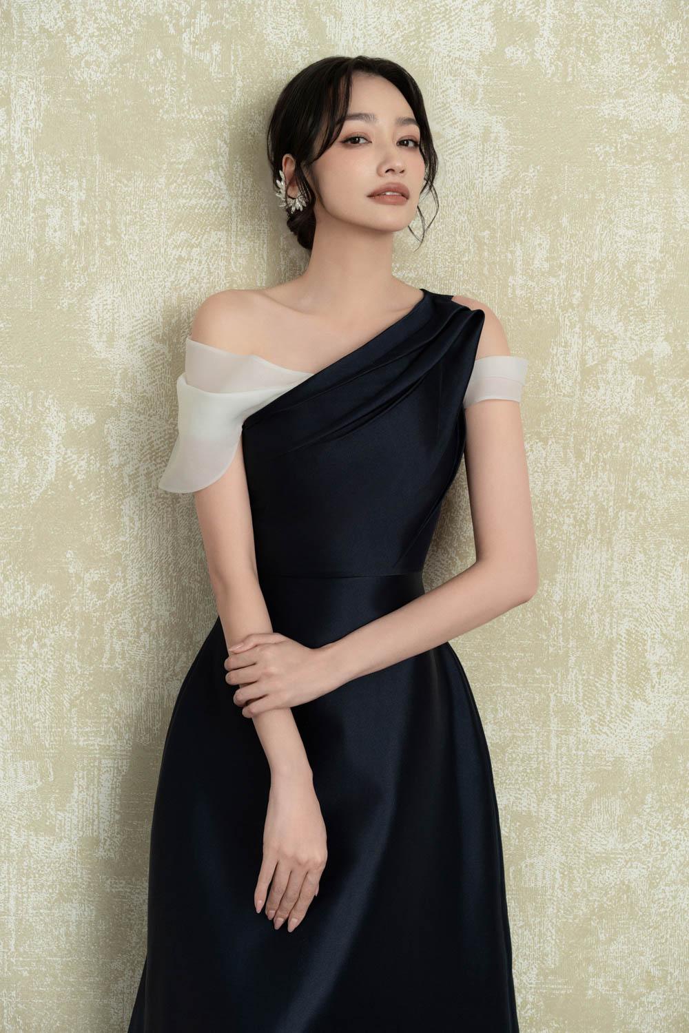 Maven A-line Cold Shoulder Sleeved Taffeta Midi Dress