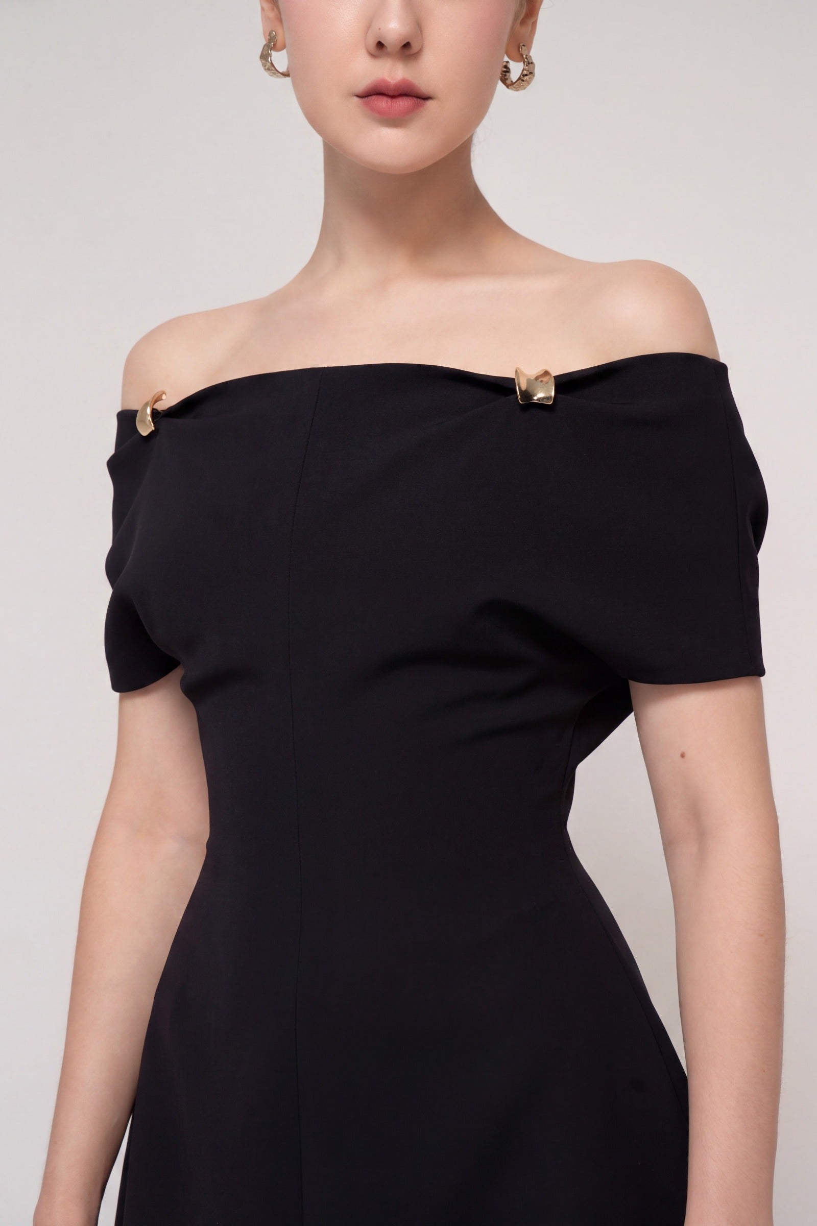 Taylor Off-Shoulder Maxi Dress