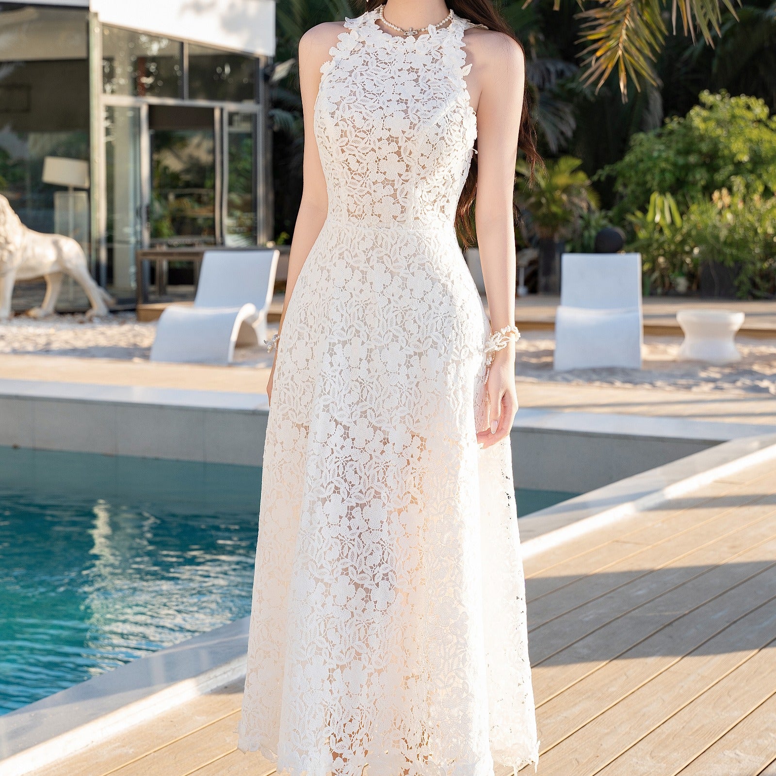 Melus Round Neck Midi Dress