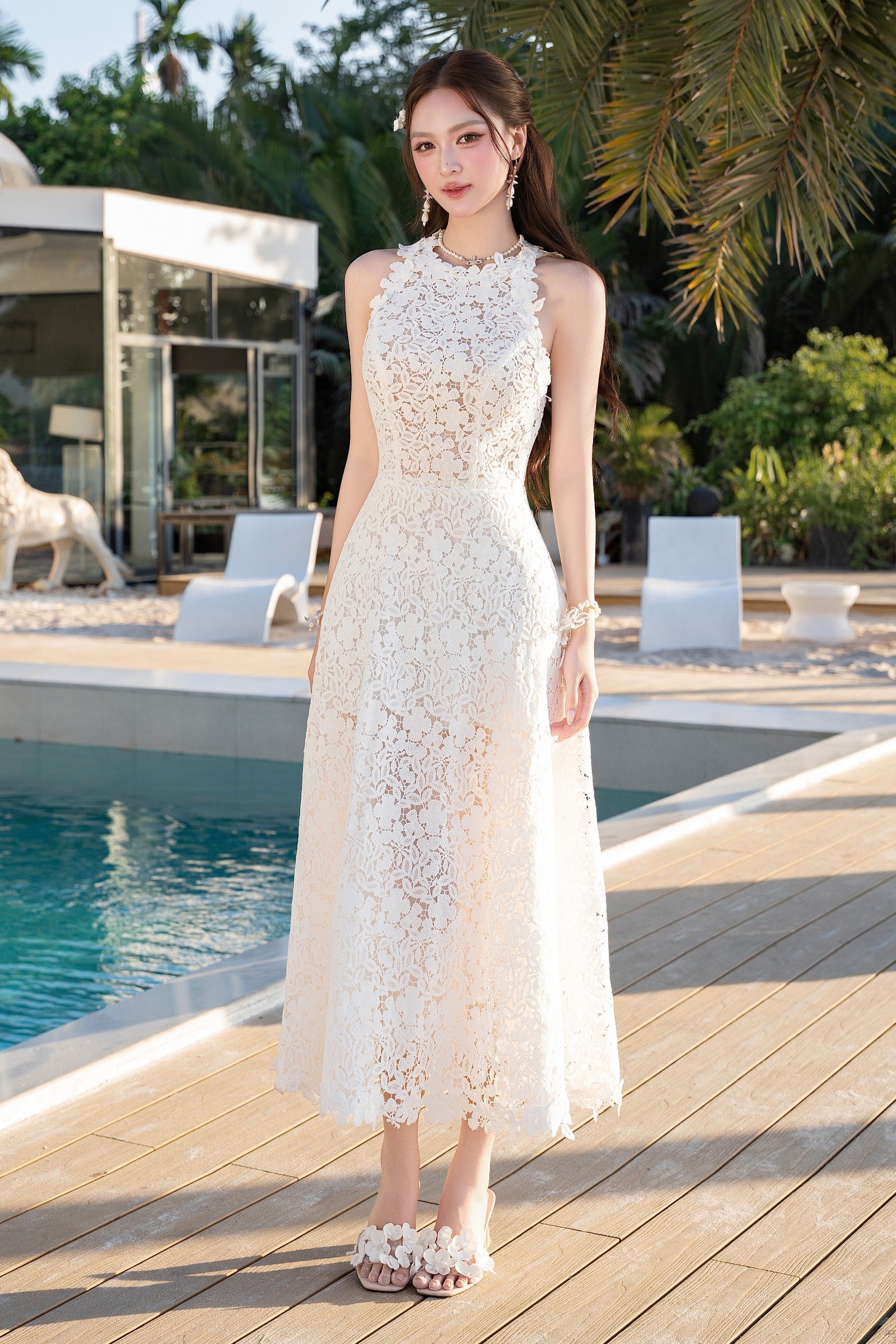 Melus Round Neck Midi Dress