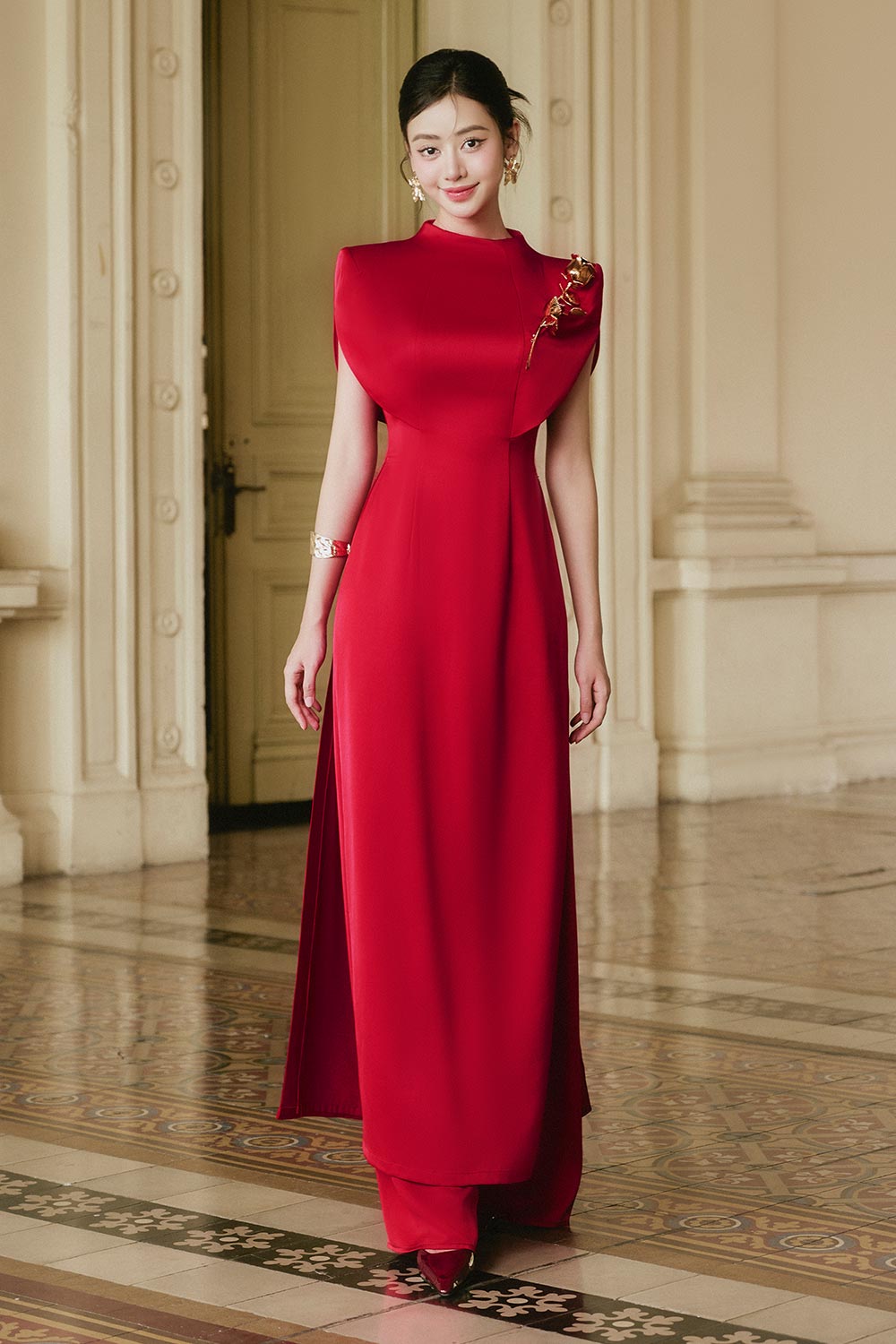 Gia Linh Sheath Mock Neck Silk Satin Ao Dai