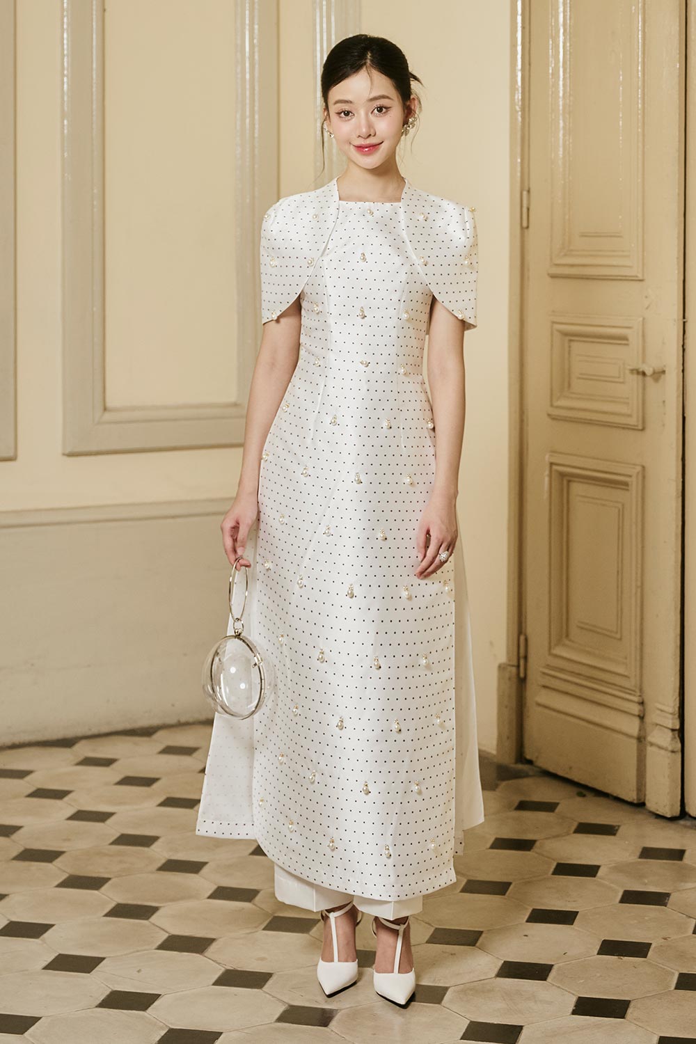 Thuy An A-line Square Neck Taffeta Silk Ankle Length Ao Dai Set