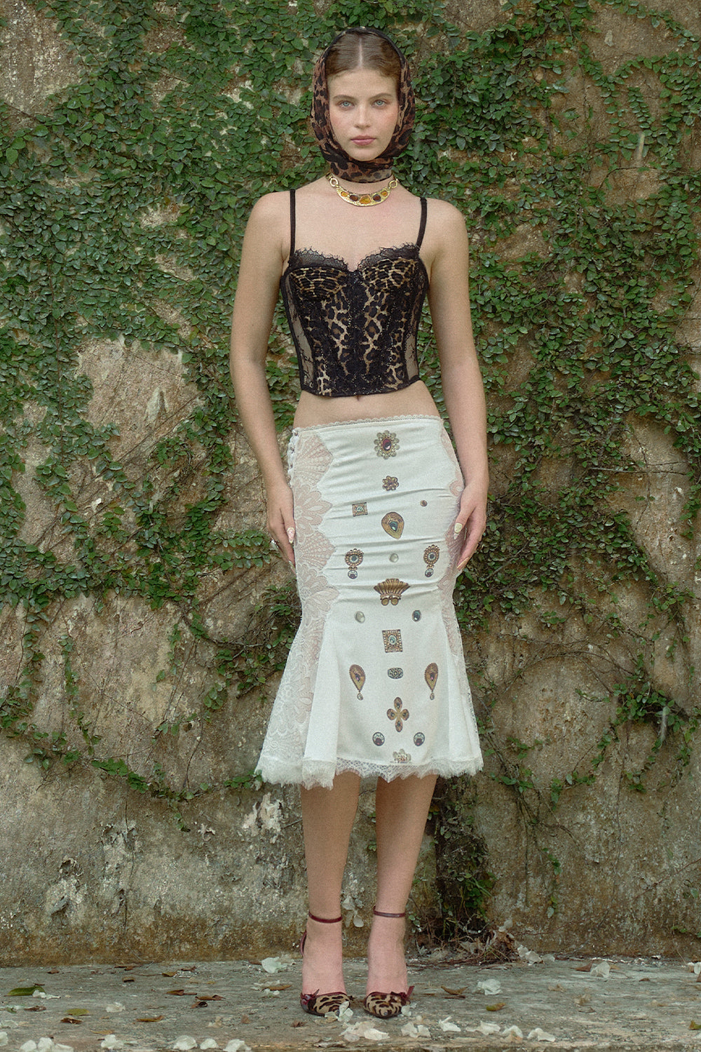 La Belle Bodycon Corset Silk Lace Crop Top