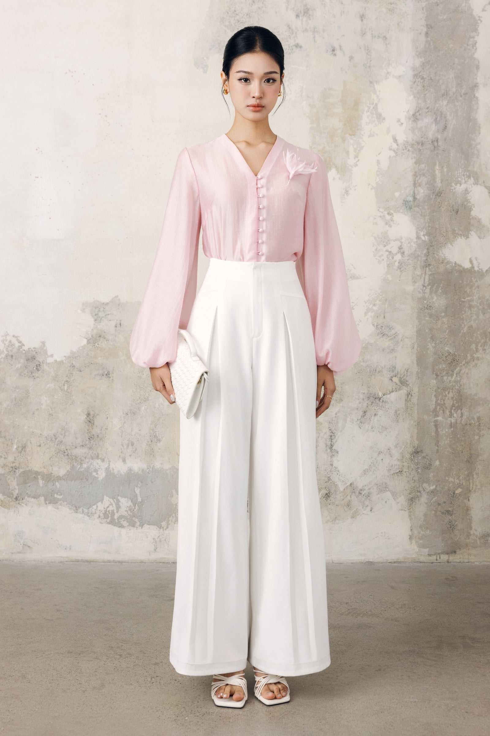 Hong Yen Bishop Sleeve Shirt