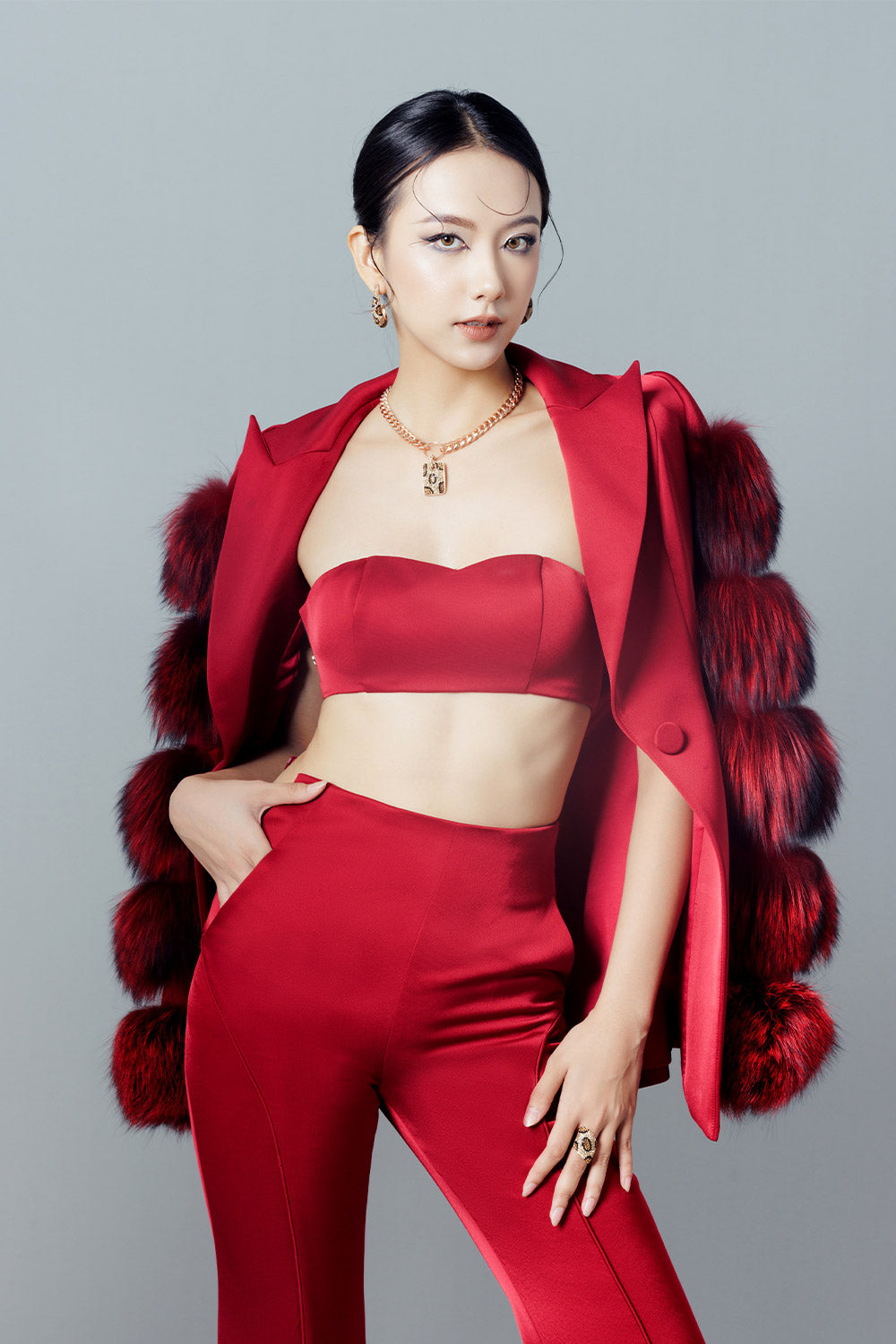 Glamous Strapless Semi-Heart Neck Taffeta Bralette