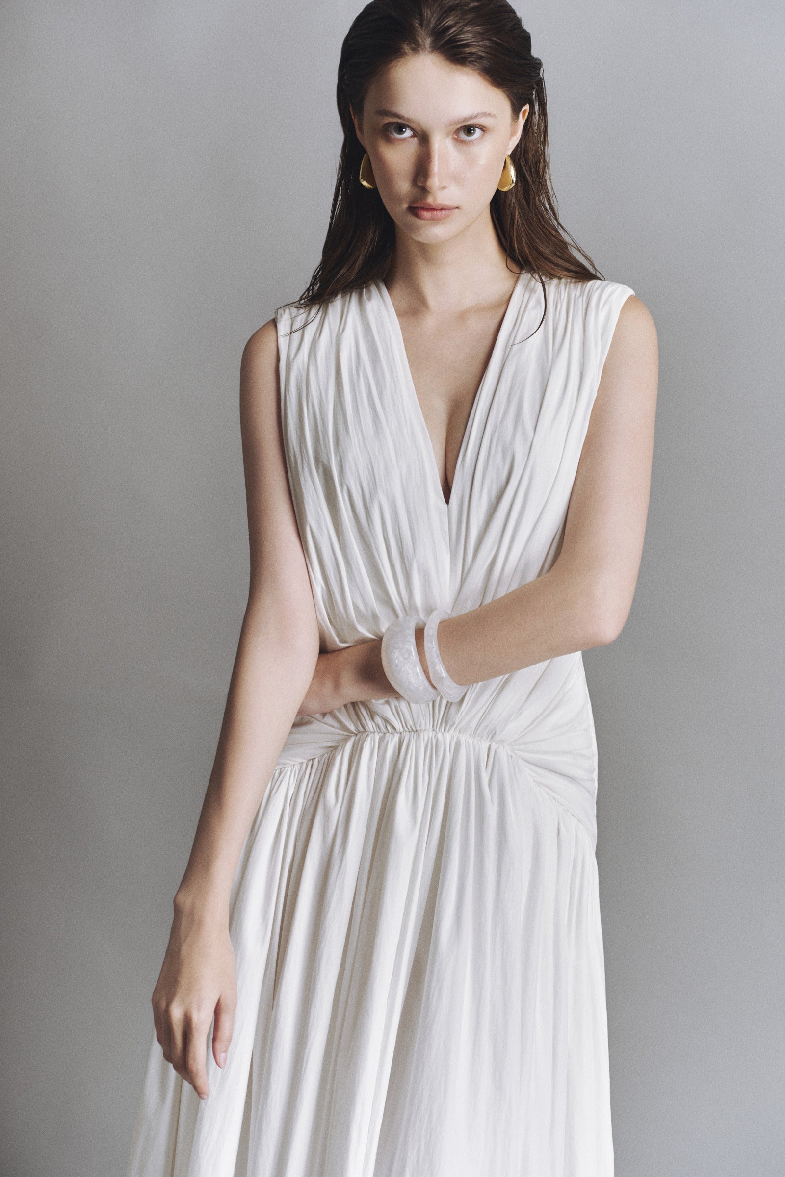 Slope V-Neck Midi Dress