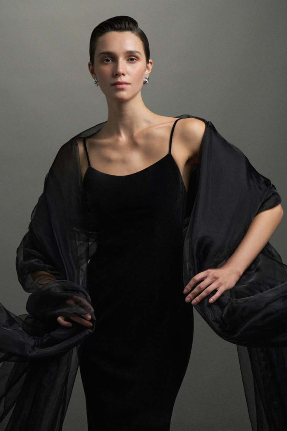 Suzanne Scoop Neck Velvet Maxi Dress