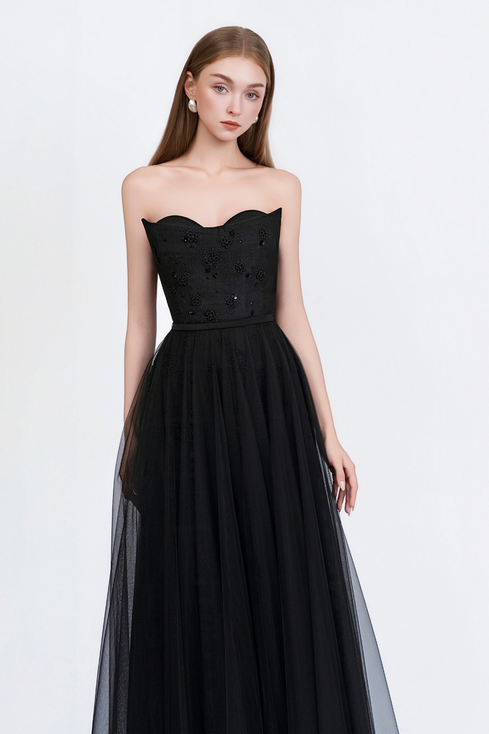 Demi Applique Maxi Dress