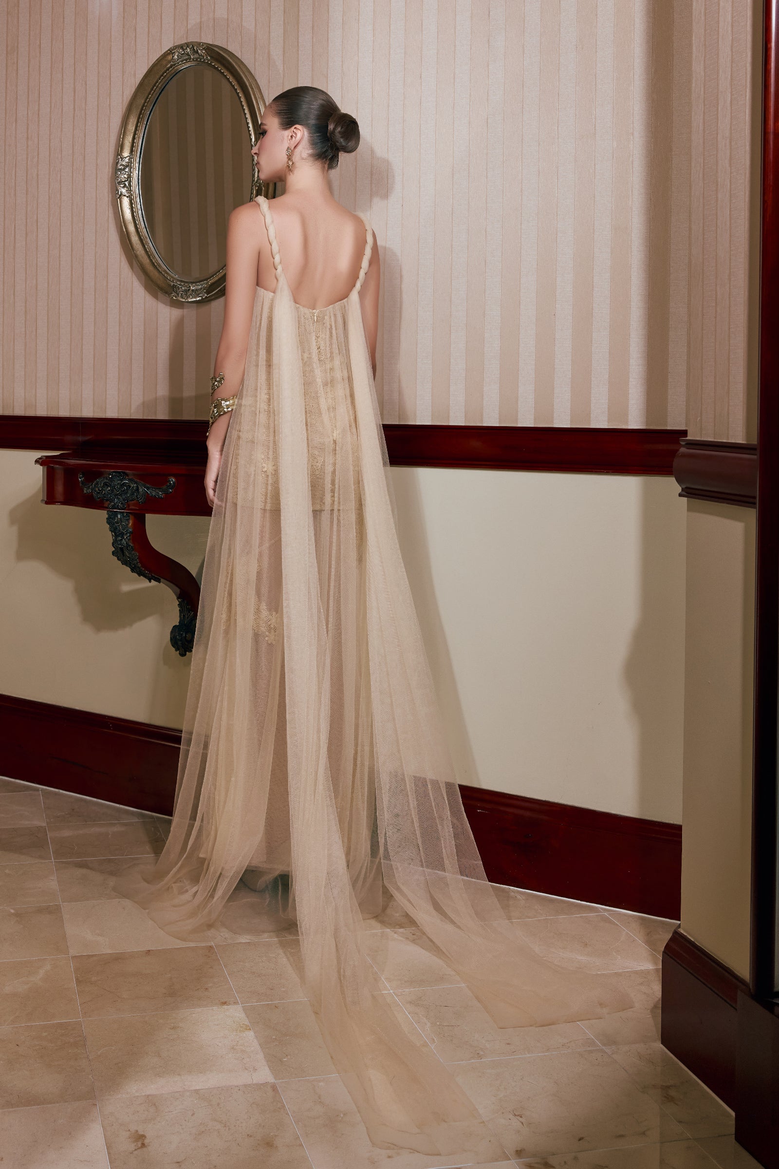 Éthe Sheath Maxi Dress