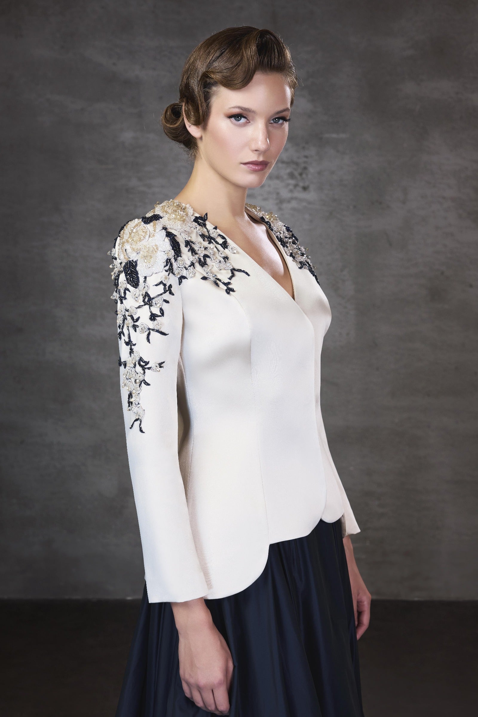 Vianne Embroidery Set