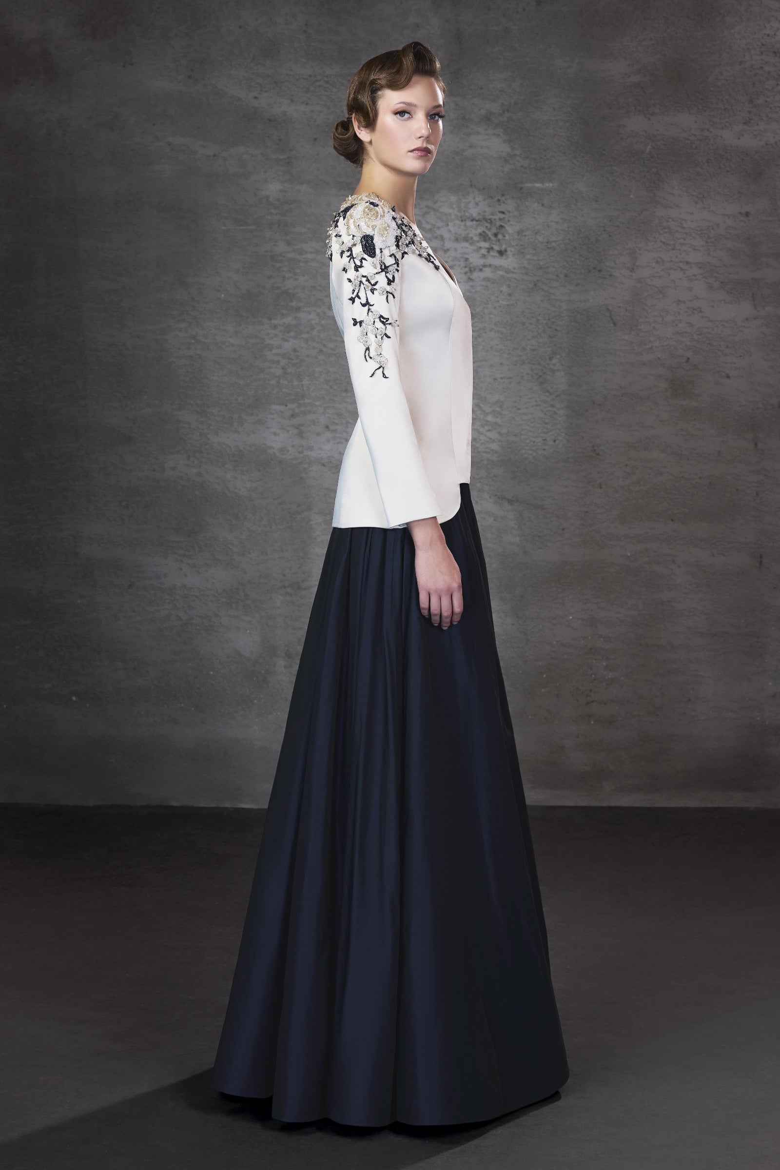 Vianne Embroidery Set