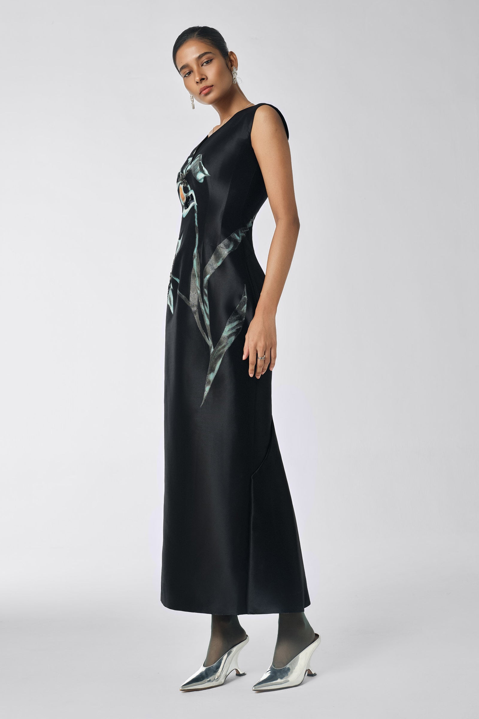 Noesis Mermaid Maxi Dress Black / L