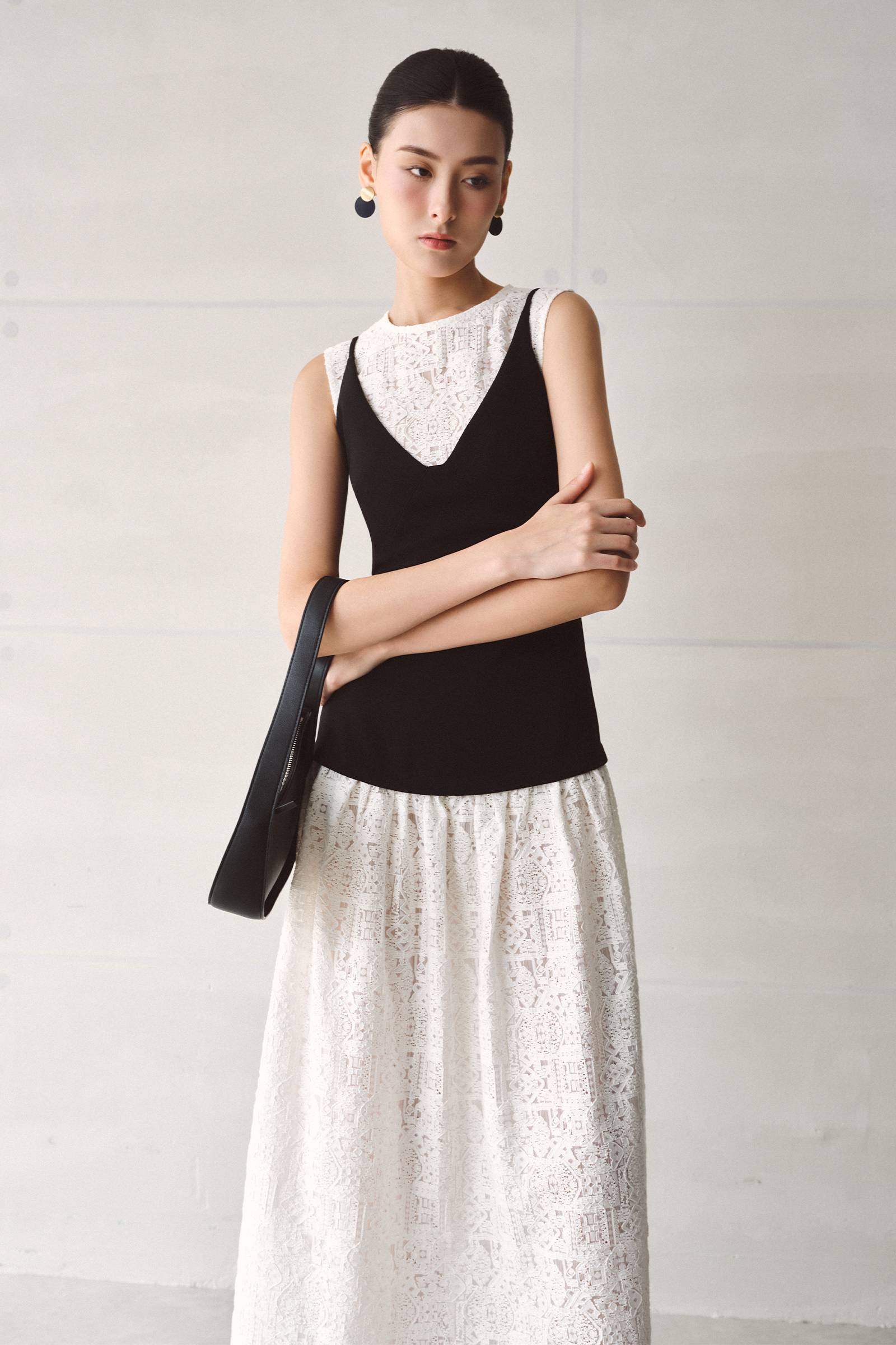 Umbra Round Neck Gathering Midi Dress