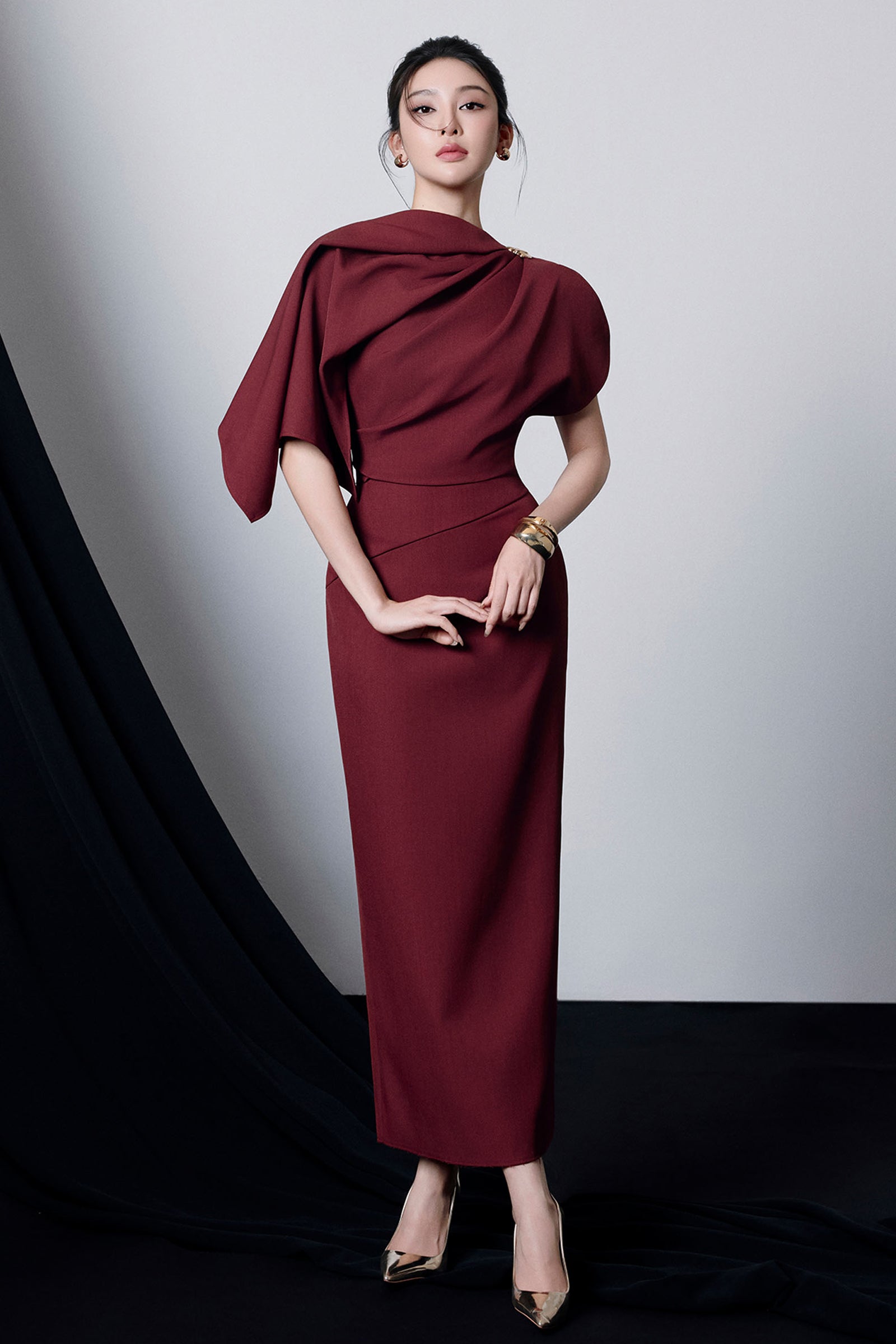 Agnes Asymmetric Sleeve Draped Midi Dress Rio Red / M