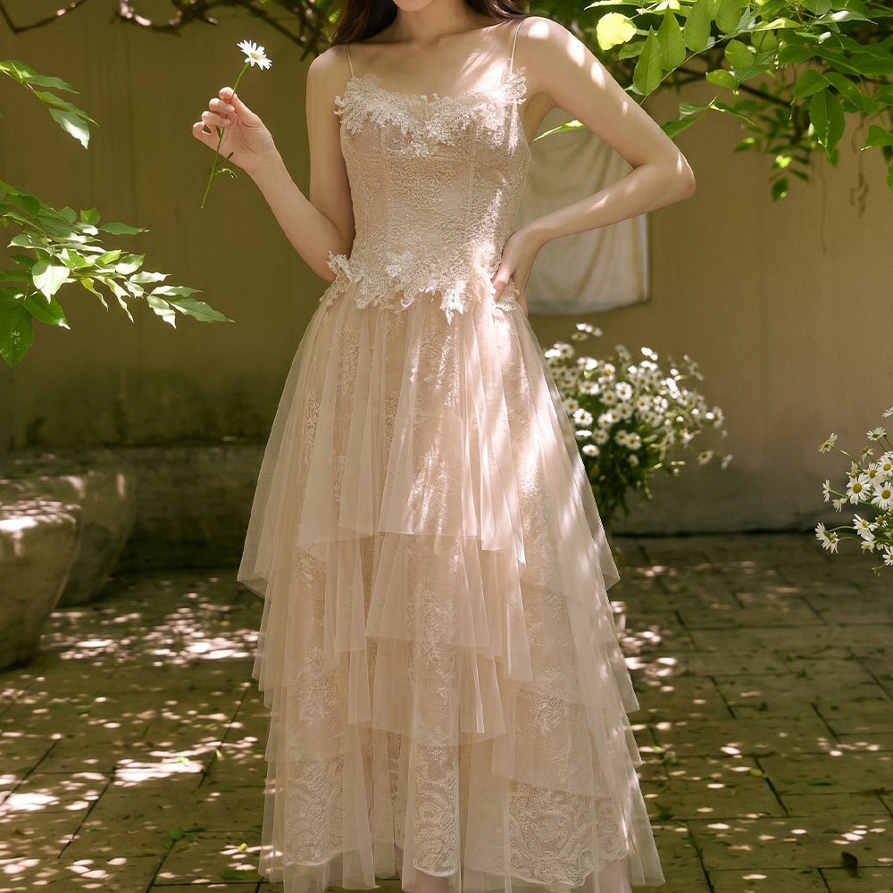 Genevieve Applique Midi Dress - MEAN BLVD