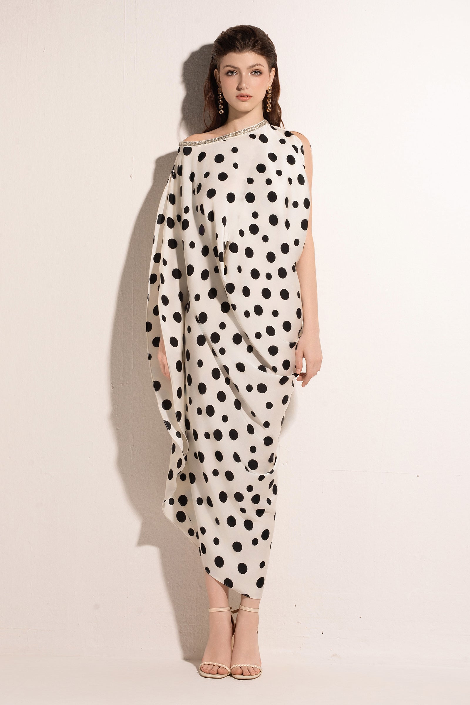 Harenne Asymmetric Maxi Dress White / XL