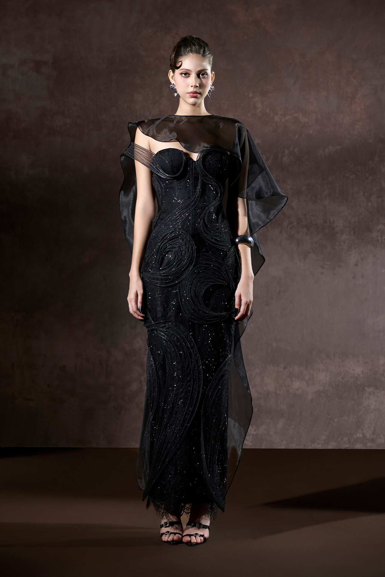 Asha Couture Dual Style Bandeau Layered 3D Lines Maxi Dress With Veil 3