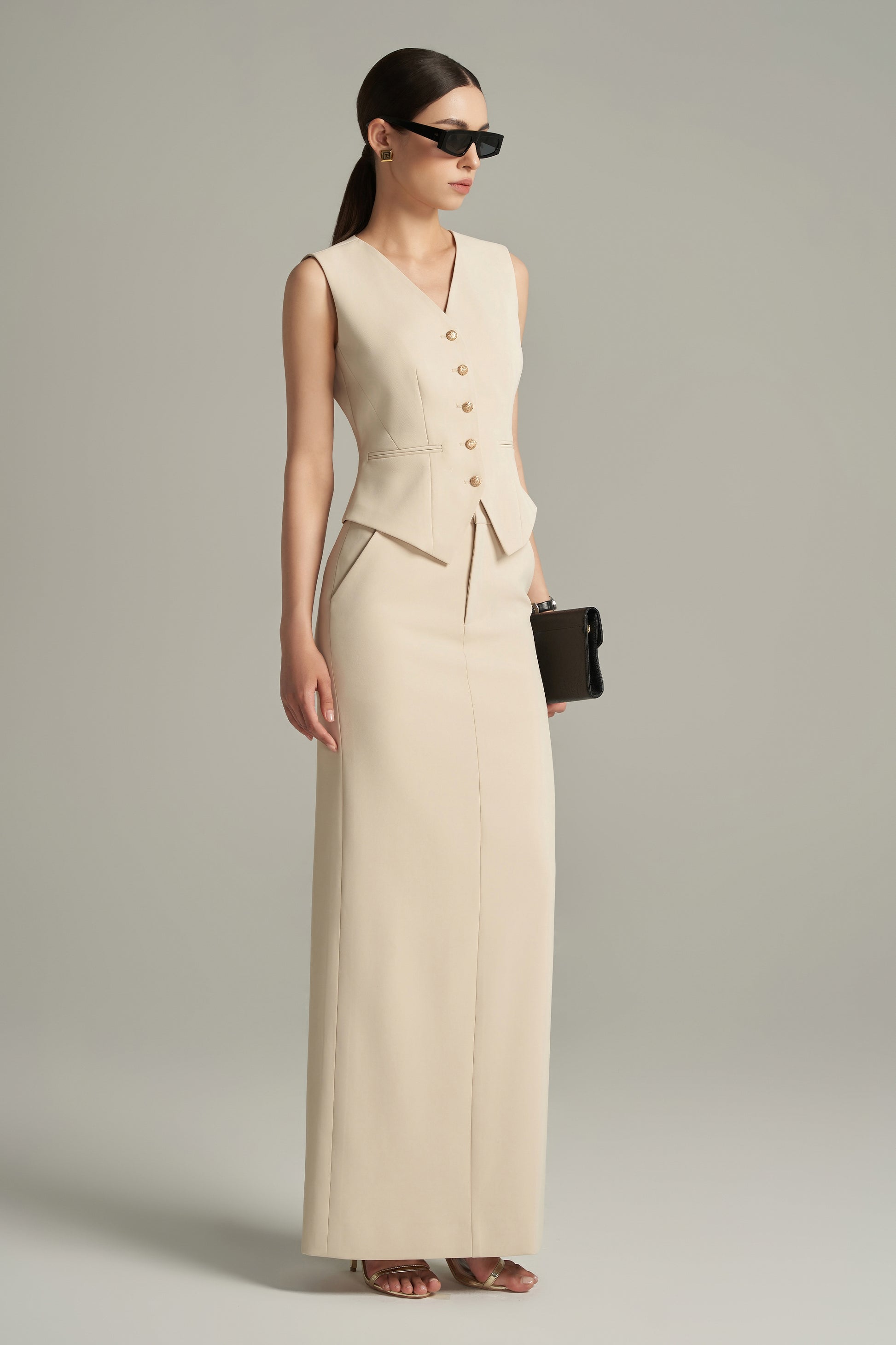 Donna Hourglass V-Neck Corduroy Vest