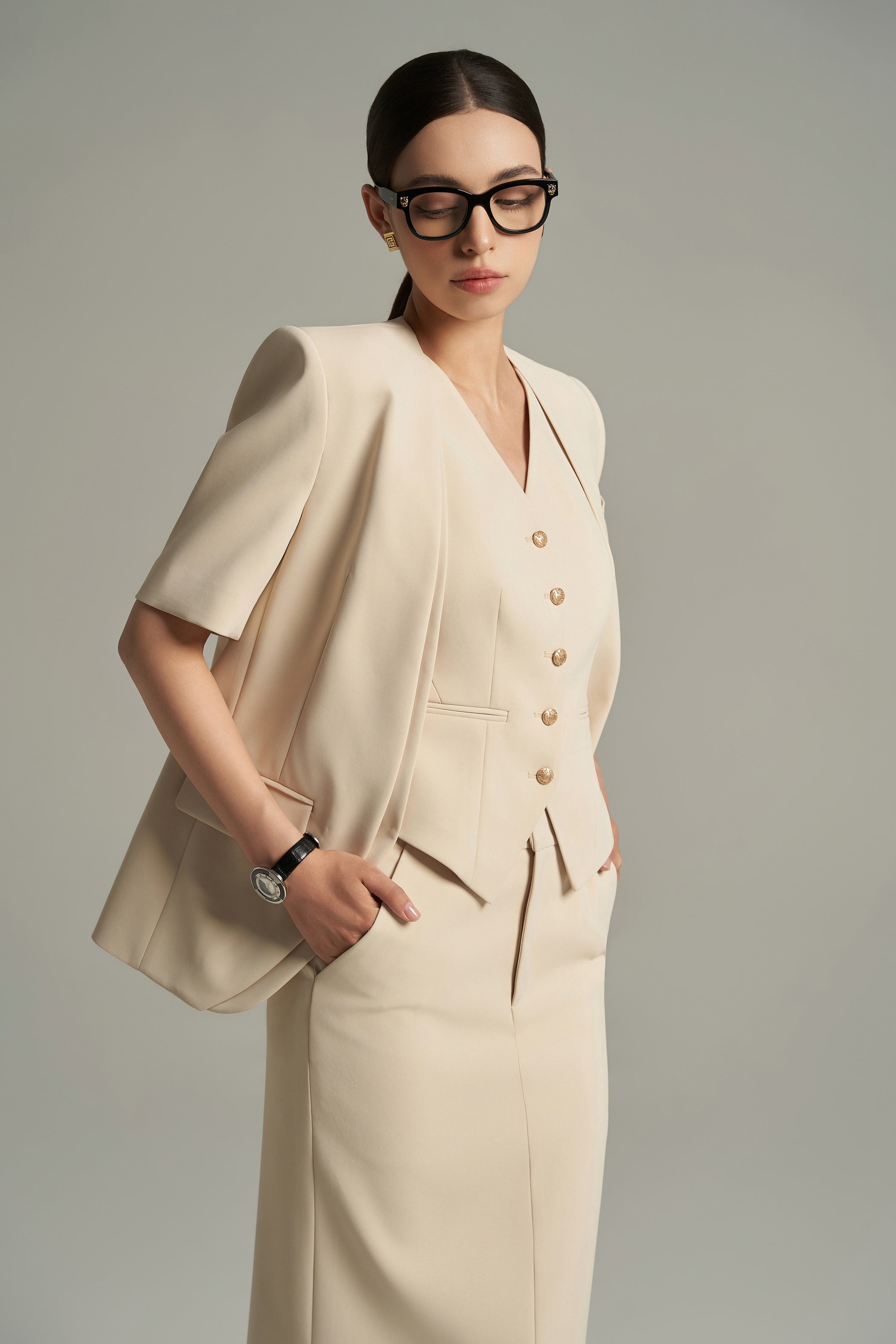 Eugenie Straight Short Sleeved Polyester Blazer