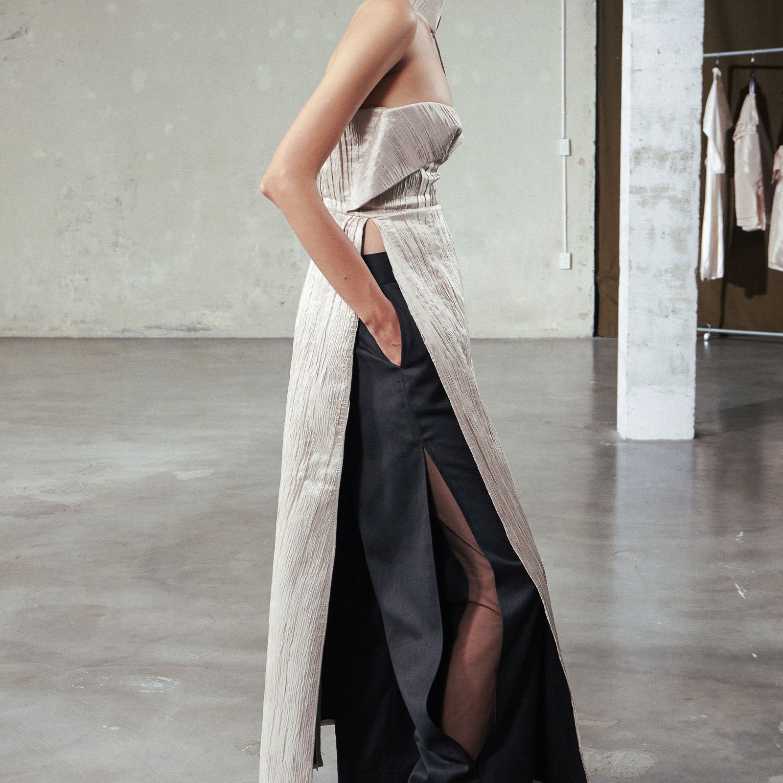 Khoang Dang Choker Neck Ao Dai - MEAN BLVD