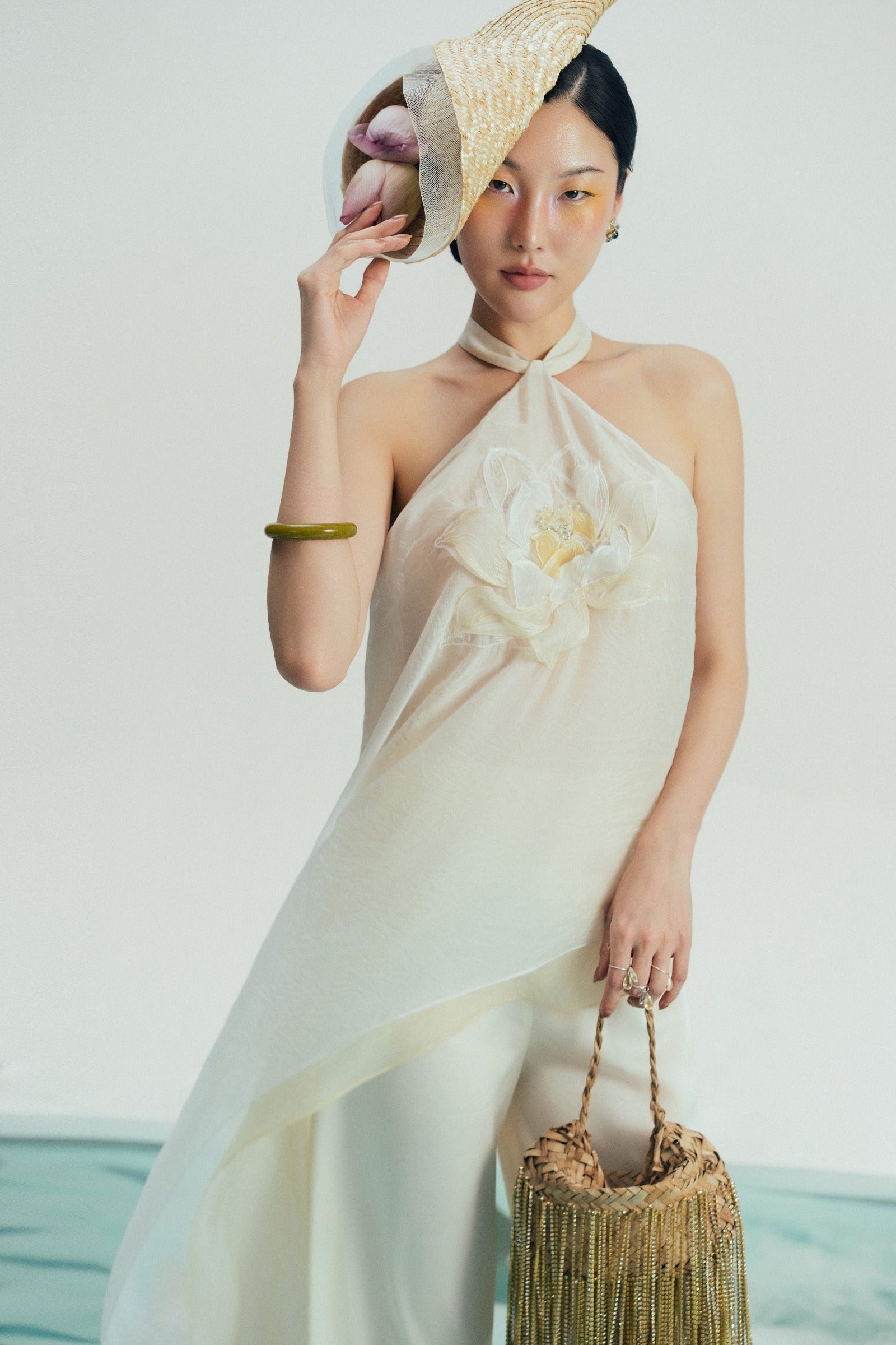 Lien Tuyet Halter Set