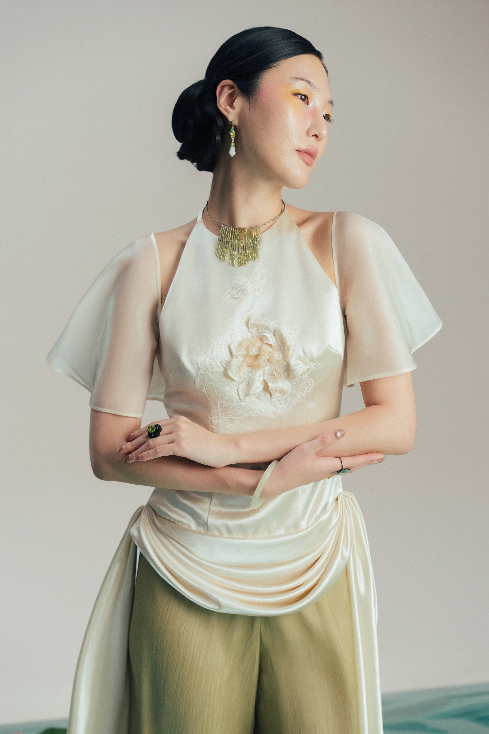 Lien To Draped Set