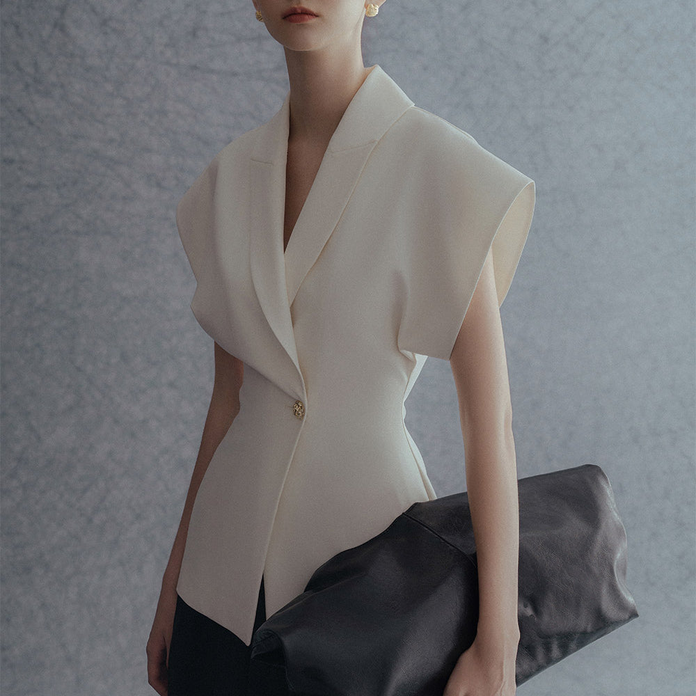 Holly Hourglass Butterfly Sleeved Twill Blazer