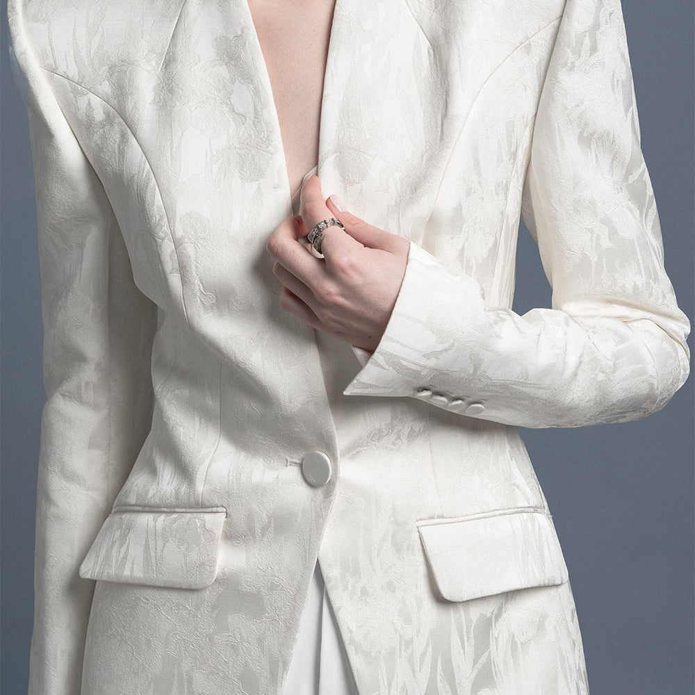 Badajoz Structured Lapelless Satin Blazer