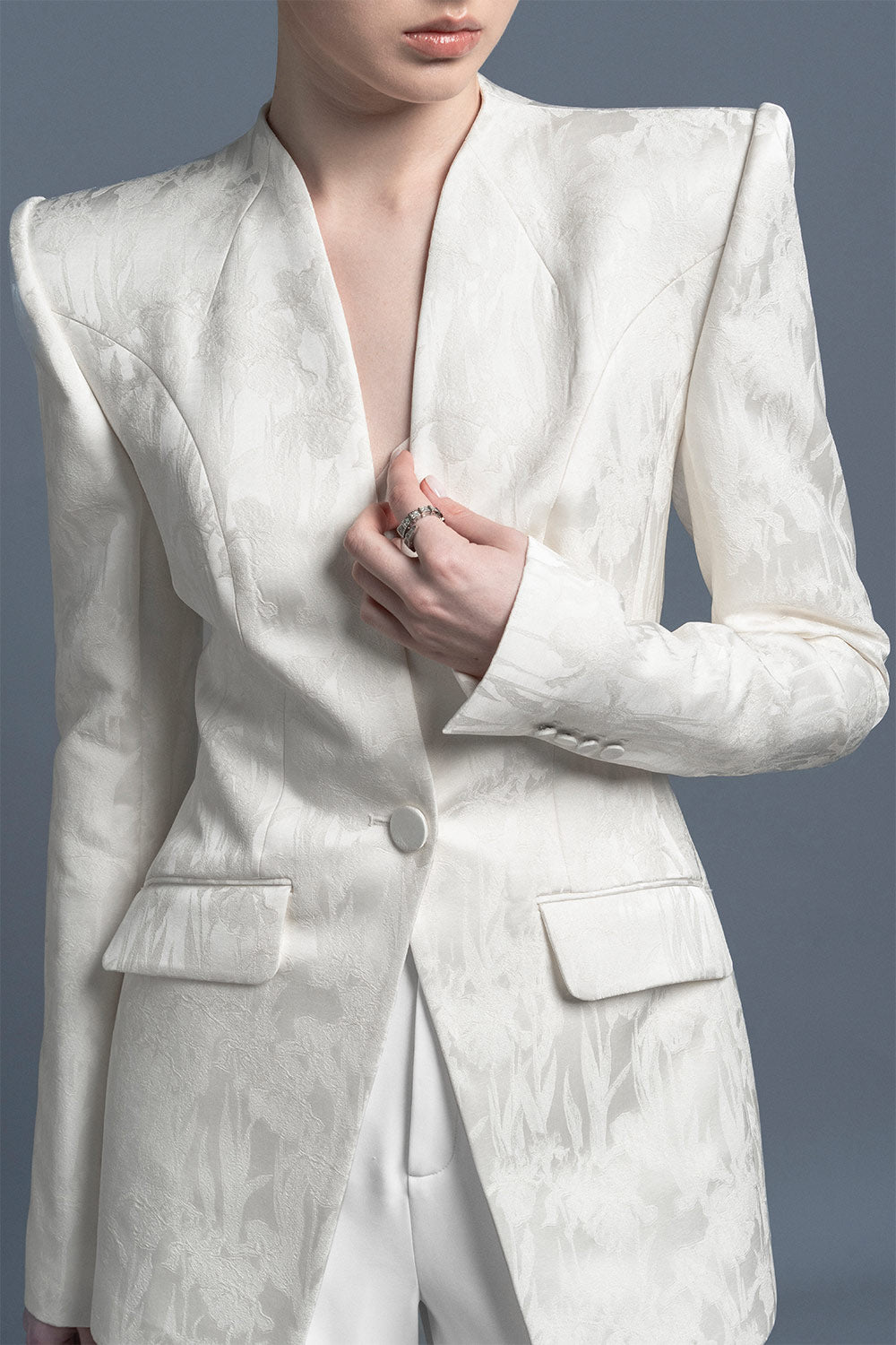 Badajoz Structured Lapelless Satin Blazer