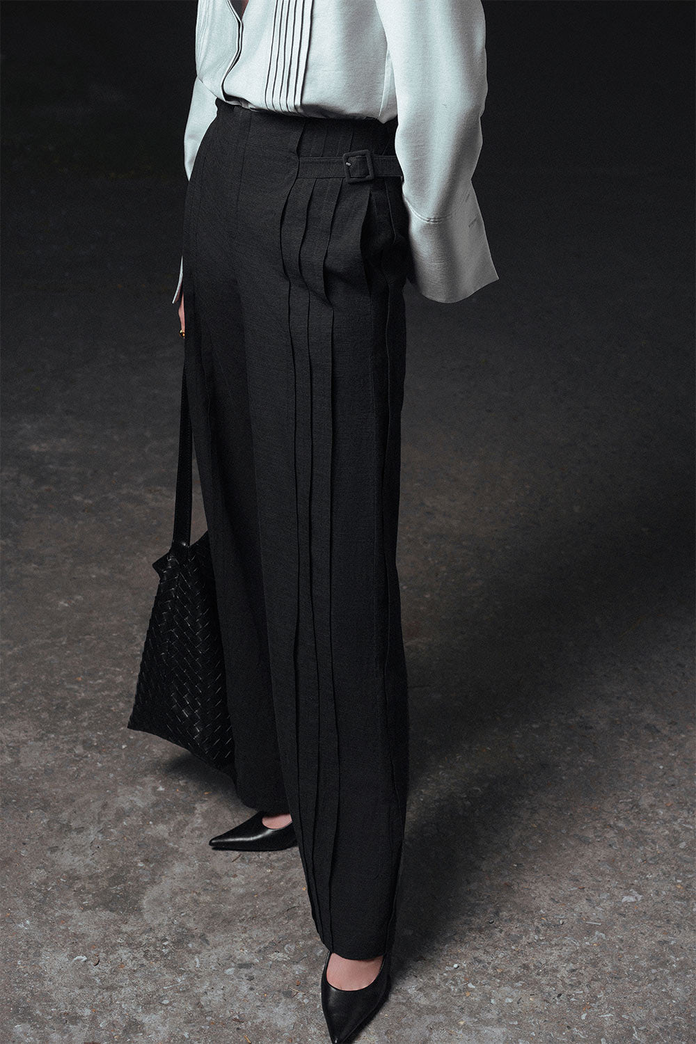 Jame Straight Pintucks Linen Ankle Length Pants