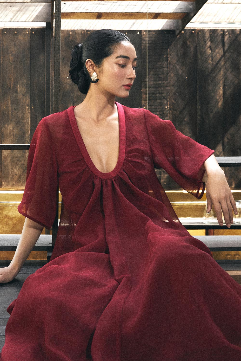 Juliet Trapezoid Butterfly Sleeved Organza Maxi Dress