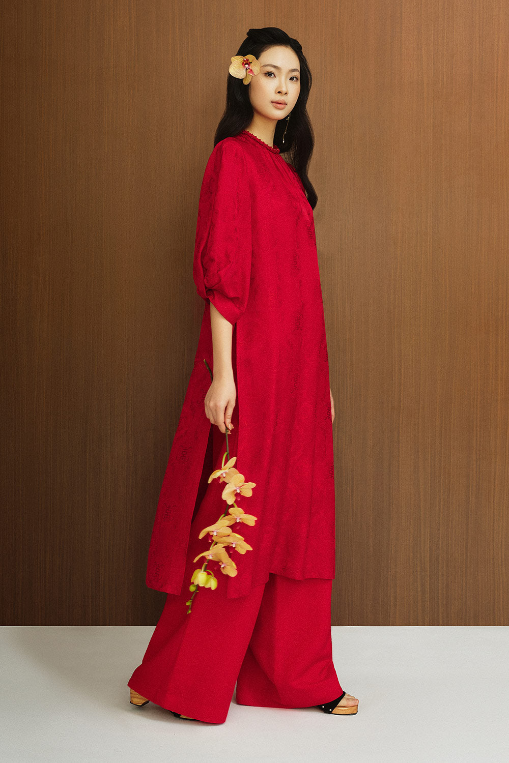 Giai Ky Straight Puffy Sleeved Silk Calf Length Ao Dai