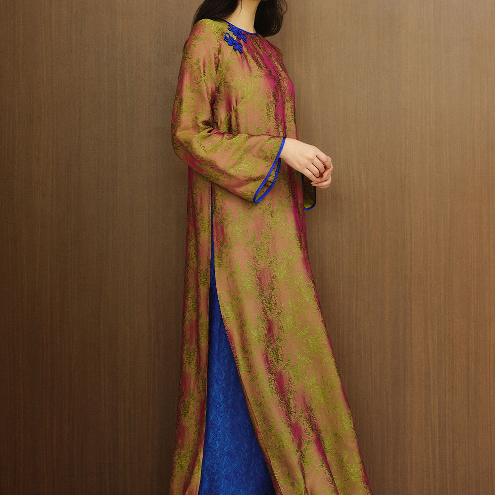Mac Truc Trapezoid Wide Sleeved Silk Ankle Length Ao Dai