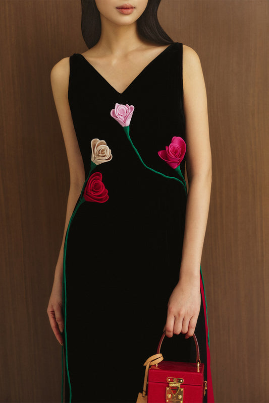 Ngu Yen A-line Flower Applique Velvet Floor Length Ao Dai