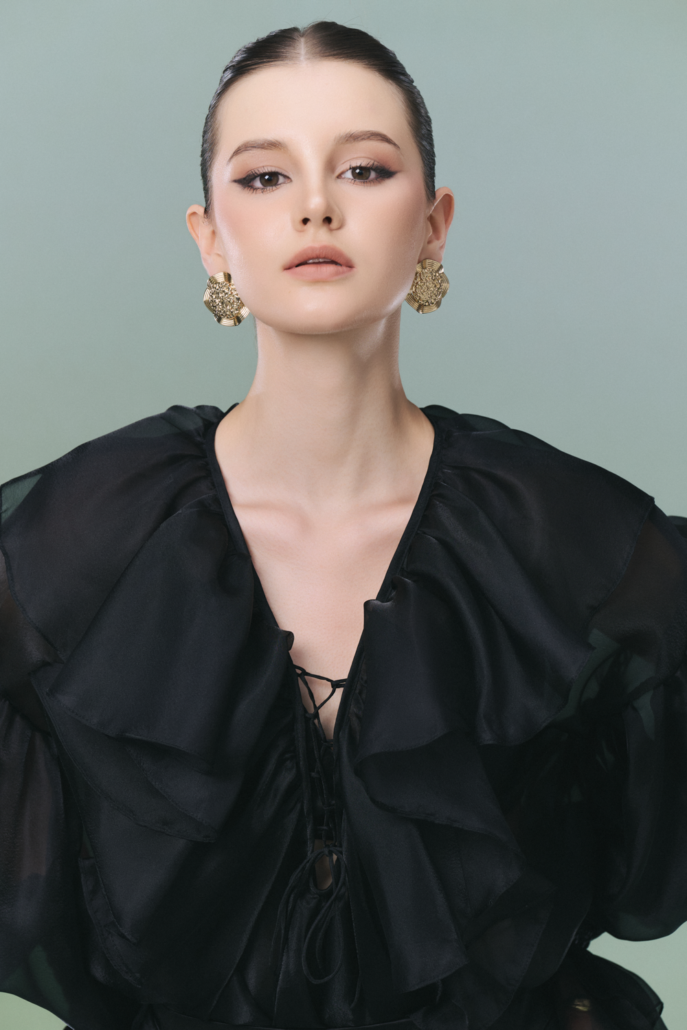 Madison Sheath Ruffle Set