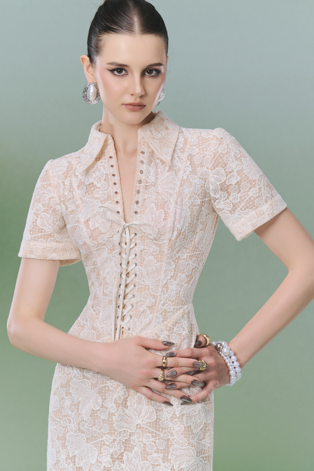 Fiore Sheath Lace Midi Dress