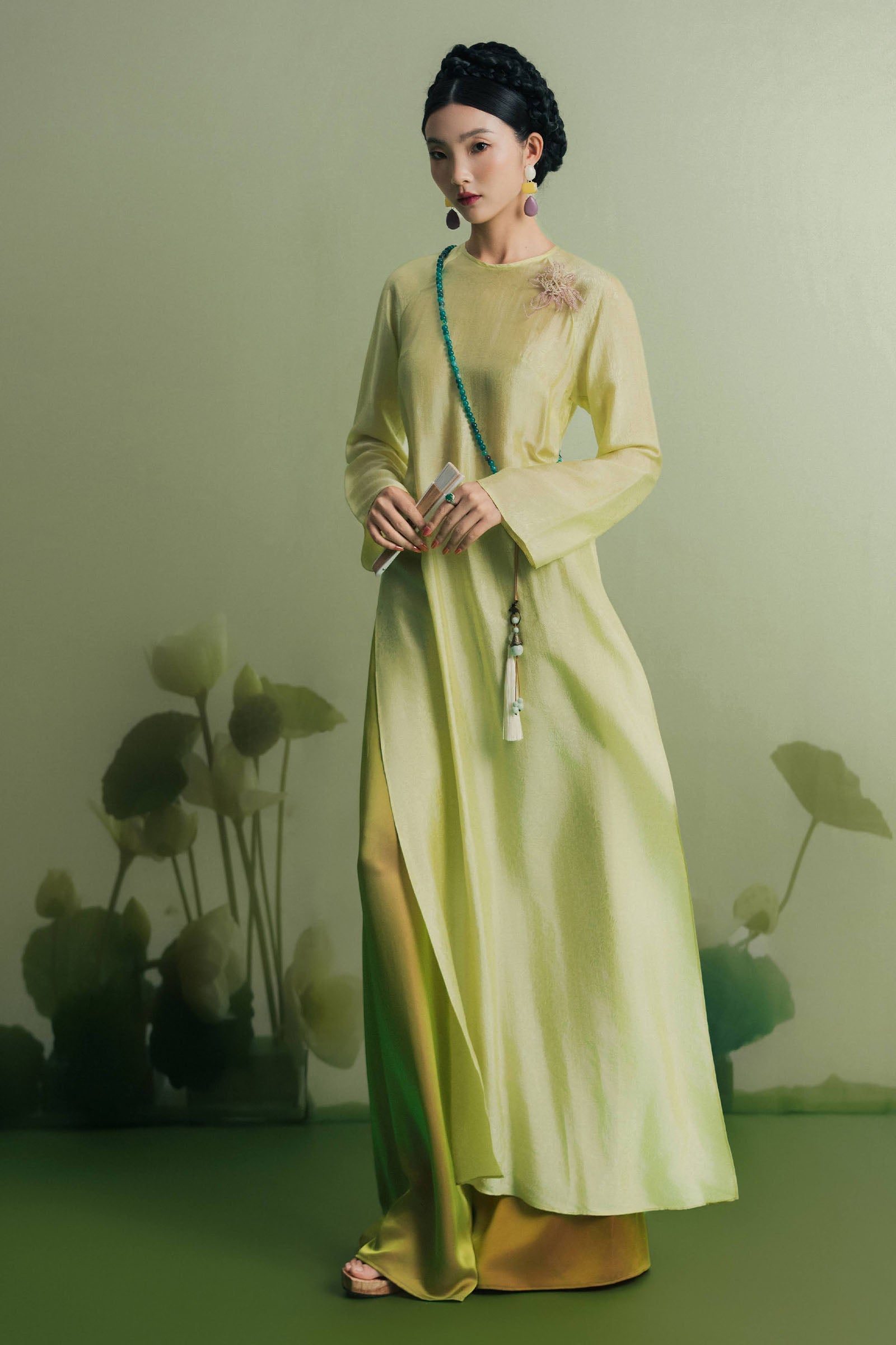 vietnamese formal dress Black Velvet Ao Dai Traditional Long Sleeve Ao Dai Altered Ao Dai are NOT accepted for Exchange or Return All about ao dai: Vietnam's