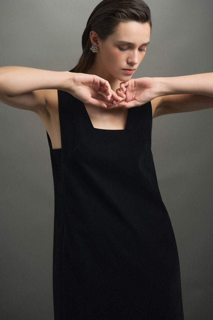 Laura Trapeze Neck Velvet Midi Dress - MEAN BLVD