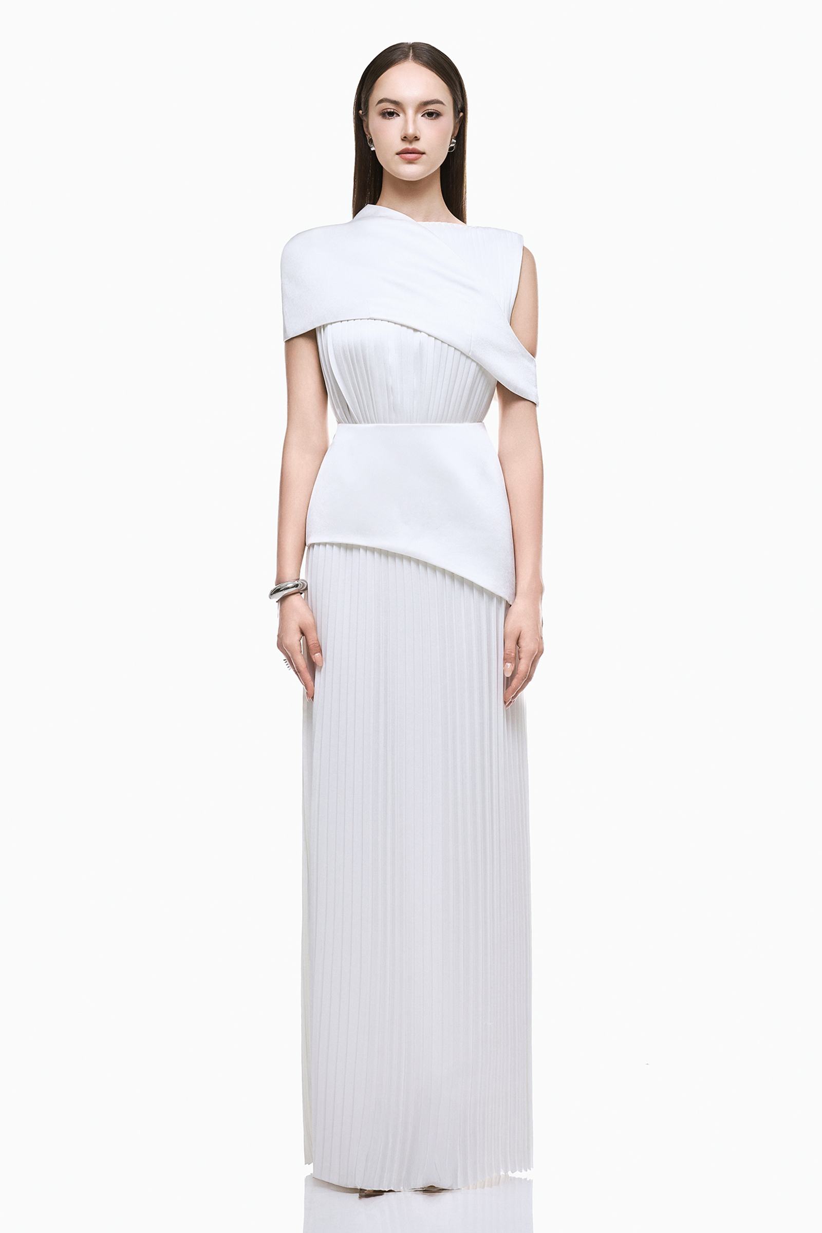 Liora Asymmetric Sleeve Pleated Maxi Dress White / XL