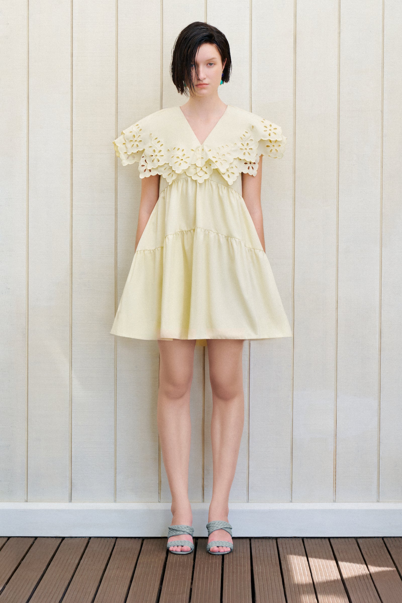 pastel yellow dress mini Women's Liora V-Neck S/M/L/XL MEAN BLVD, Pastel Yellow / S Masquerade Ball Gown Crafted from premium satin Size:L - (12-14) Bcbg Max Azria Black