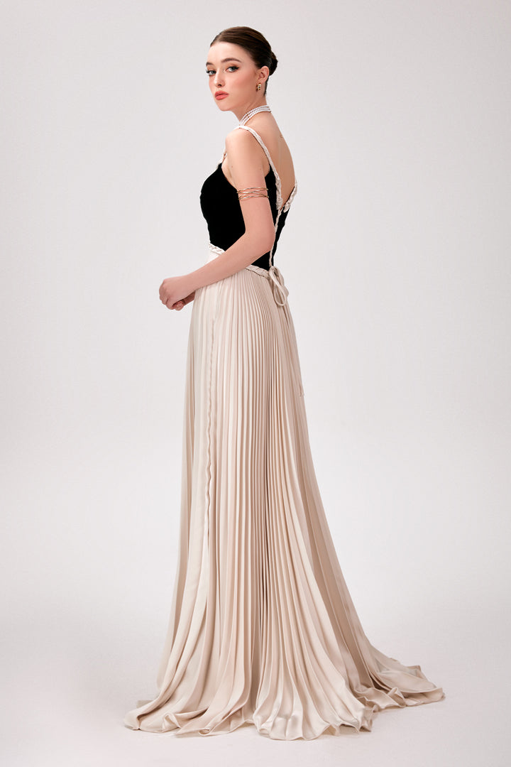 Liz V-Neck Pleated Maxi Dress - MEAN BLVD